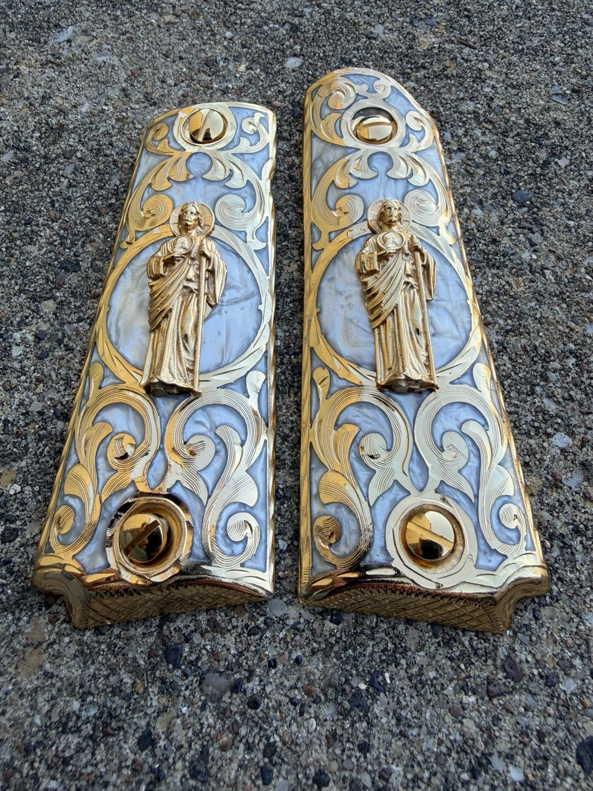 1911 45 38 Super Full Size San Judas Gold Gun Pistol Grip Cachas & 24K Screws