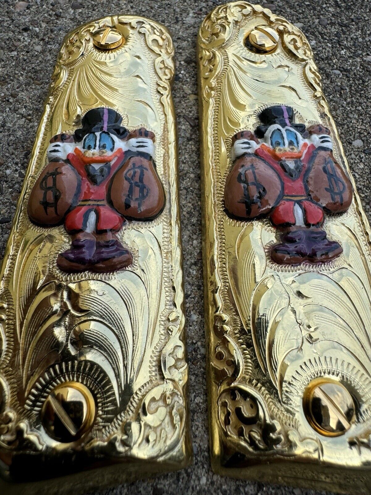 1911 45 38 Super Full Size Mcscrooge Duck Gold Gun Pistol Grip Cachas &24K Screw