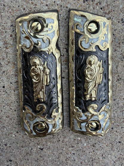 1911 45 38 Super Full Size San Judas Gold Gun Pistol Grip Cachas & 24K Screws