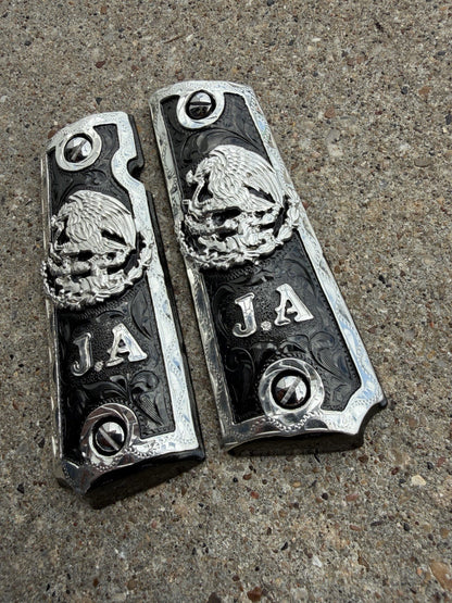 1911 45 38 Super Full Size Mexican Eagle "J.A" Gun Pistol Grip Cachas & Screws