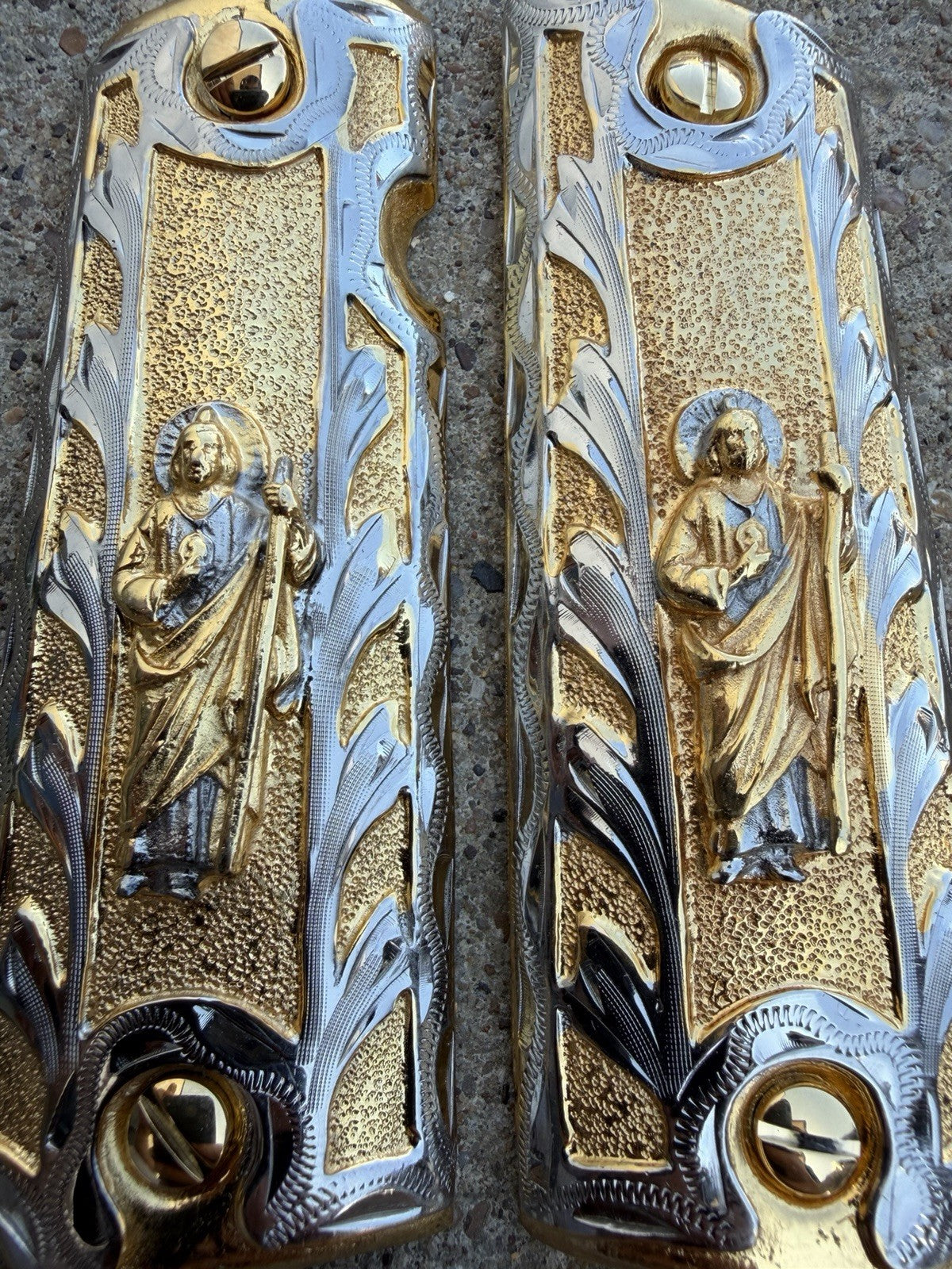 1911 45 38 Super Full Size San Judas Gold Gun Pistol Grip Cachas & 24K Screws