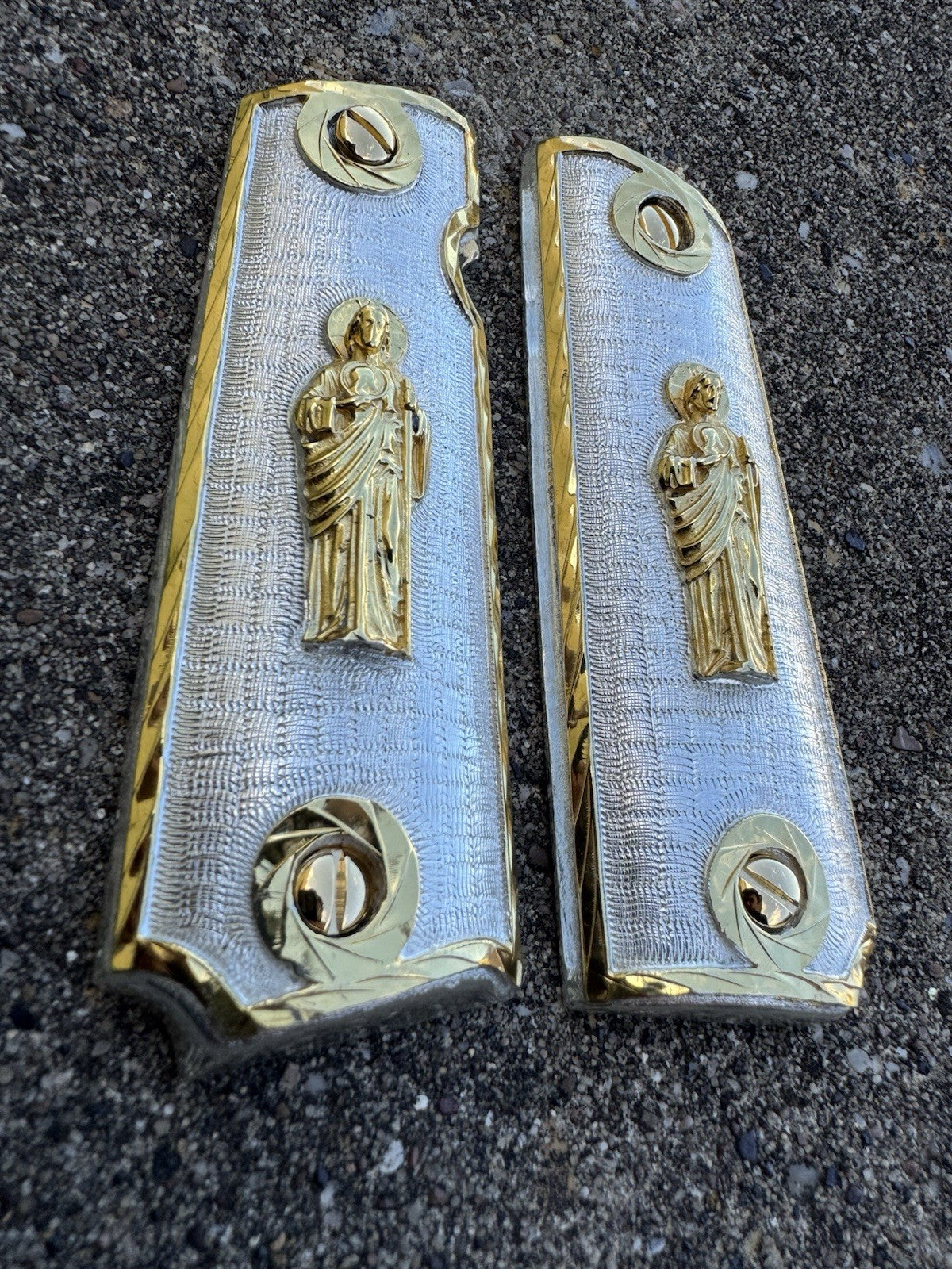 1911 45 38 Super Full Size San Judas Gold Gun Pistol Grip Cachas & 24K Screws
