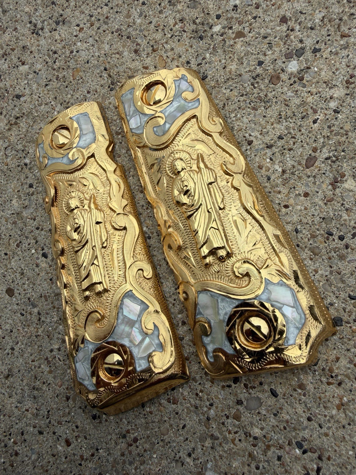 1911 45 38 Super Full Size San Judas Gold Gun Pistol Grip Cachas & 24K Screws
