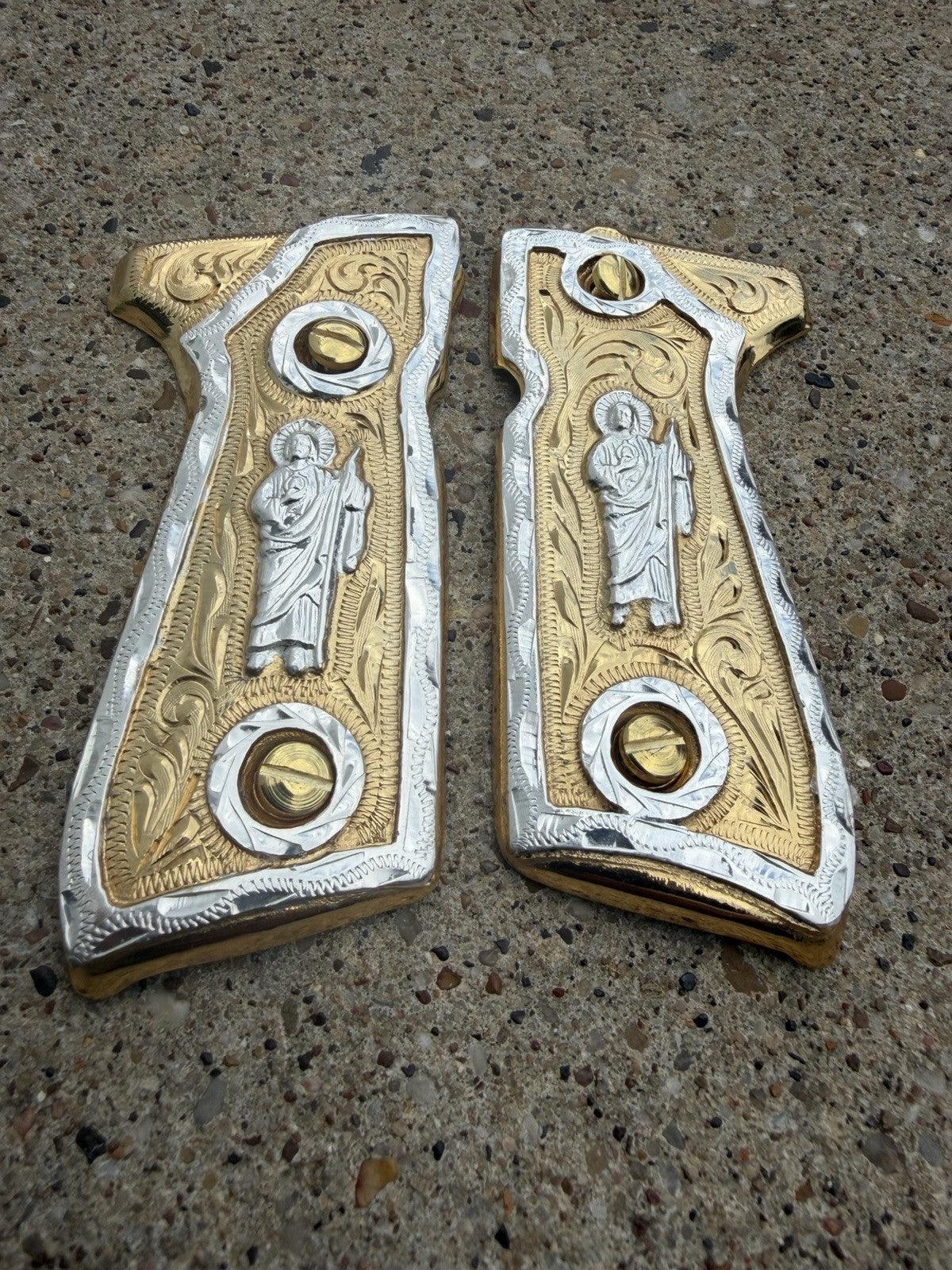 1911 45 38 Super Full Size San Judas Gold Gun Pistol Grip Cachas & 24K Screws