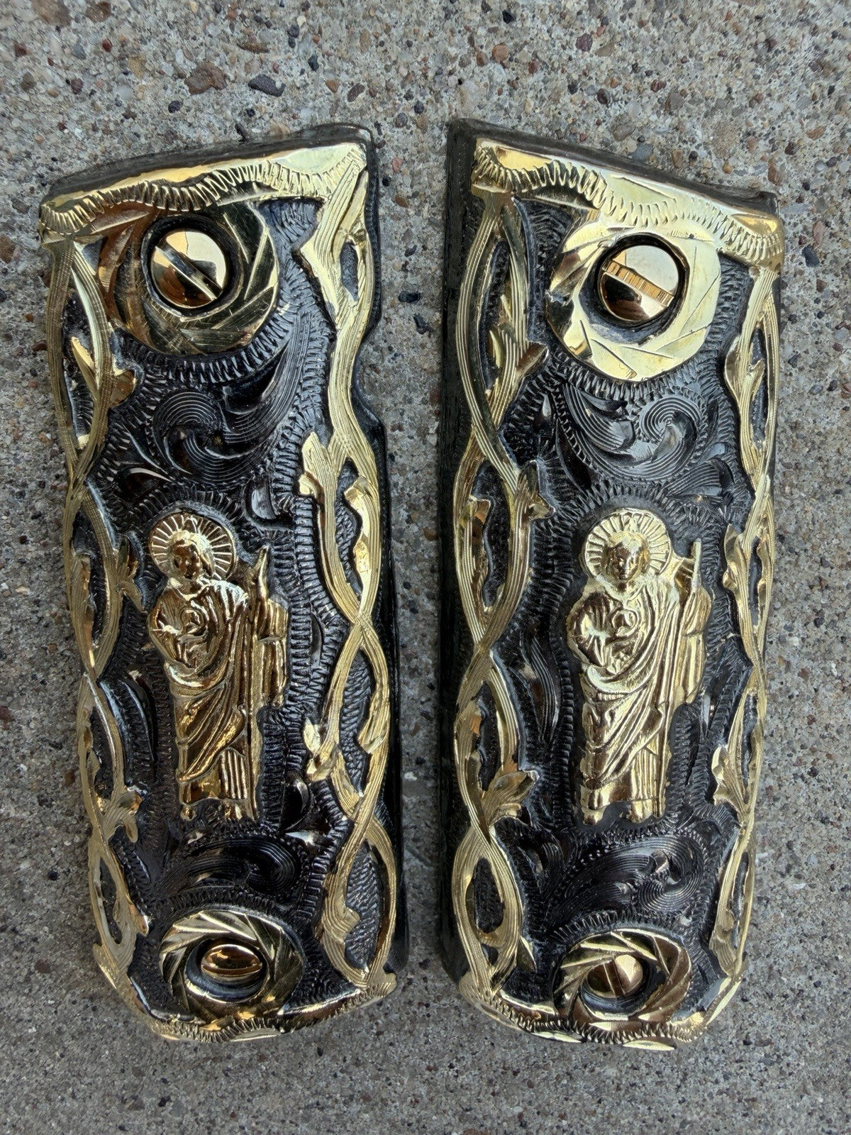 1911 45 38 Super Full Size San Judas Gold Gun Pistol Grip Cachas & 24K Screws