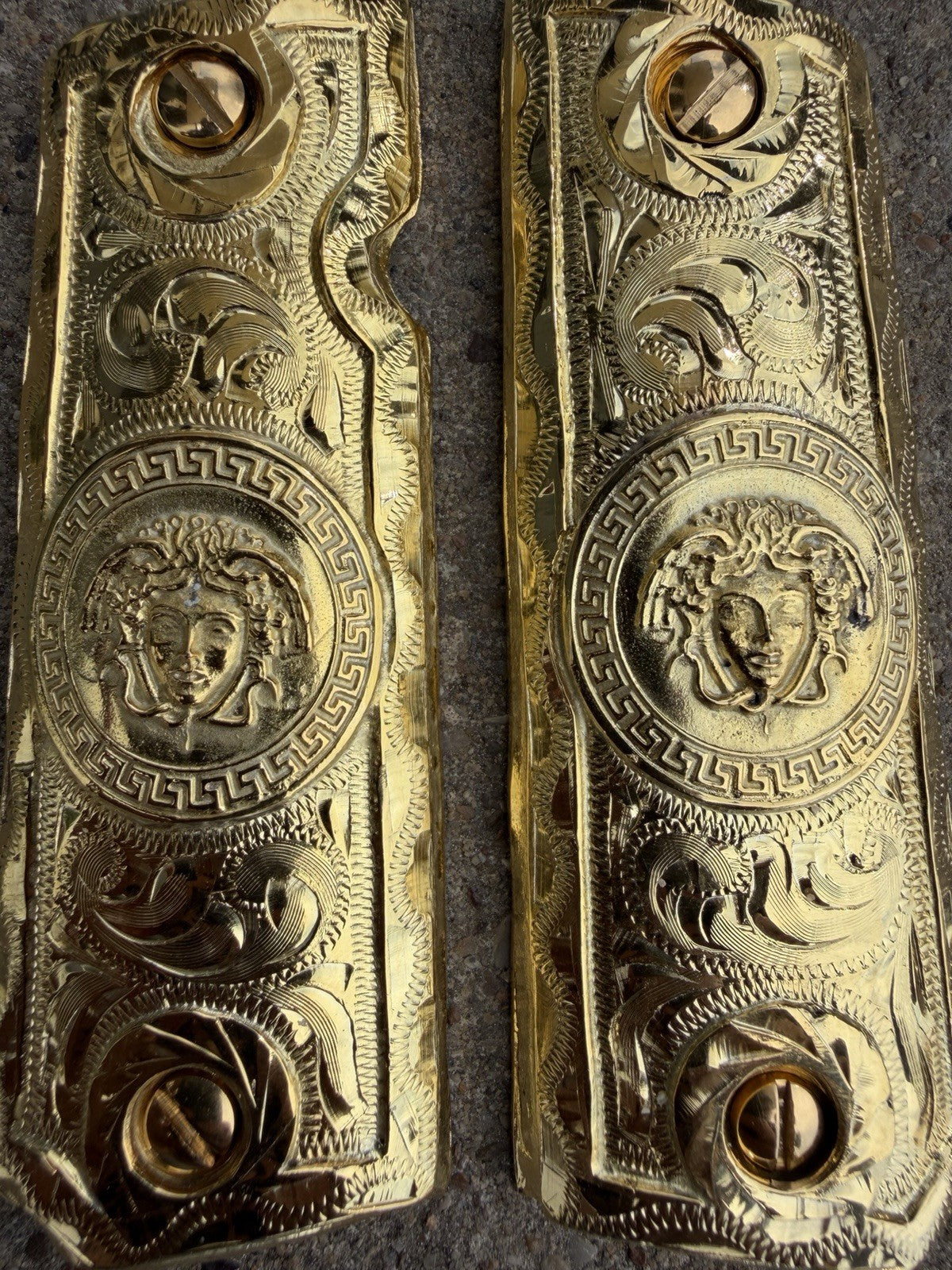 1911 45 38 Super Full Size Versace Gold Gun Pistol Grip Cachas & 24K Screws