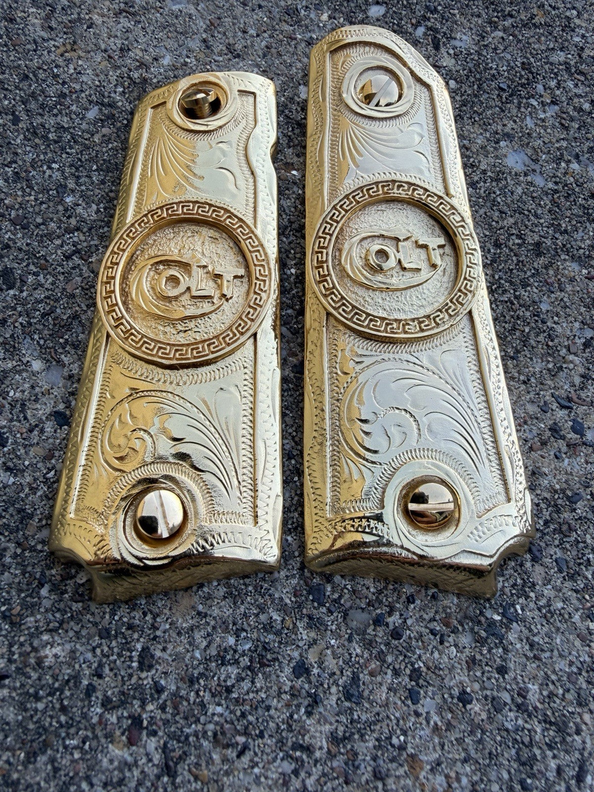 1911 45 38 Super Full Size COLT Gold Gun Pistol Grip Cachas & 24K Screws