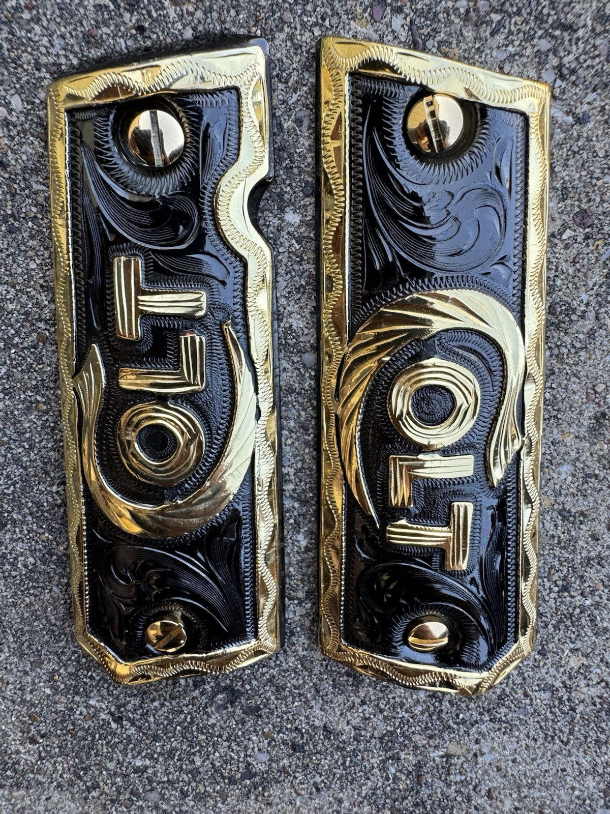 1911 45 38 Super Colt Full Size Gold Gun Pistol Grip Cachas & 24K Screws