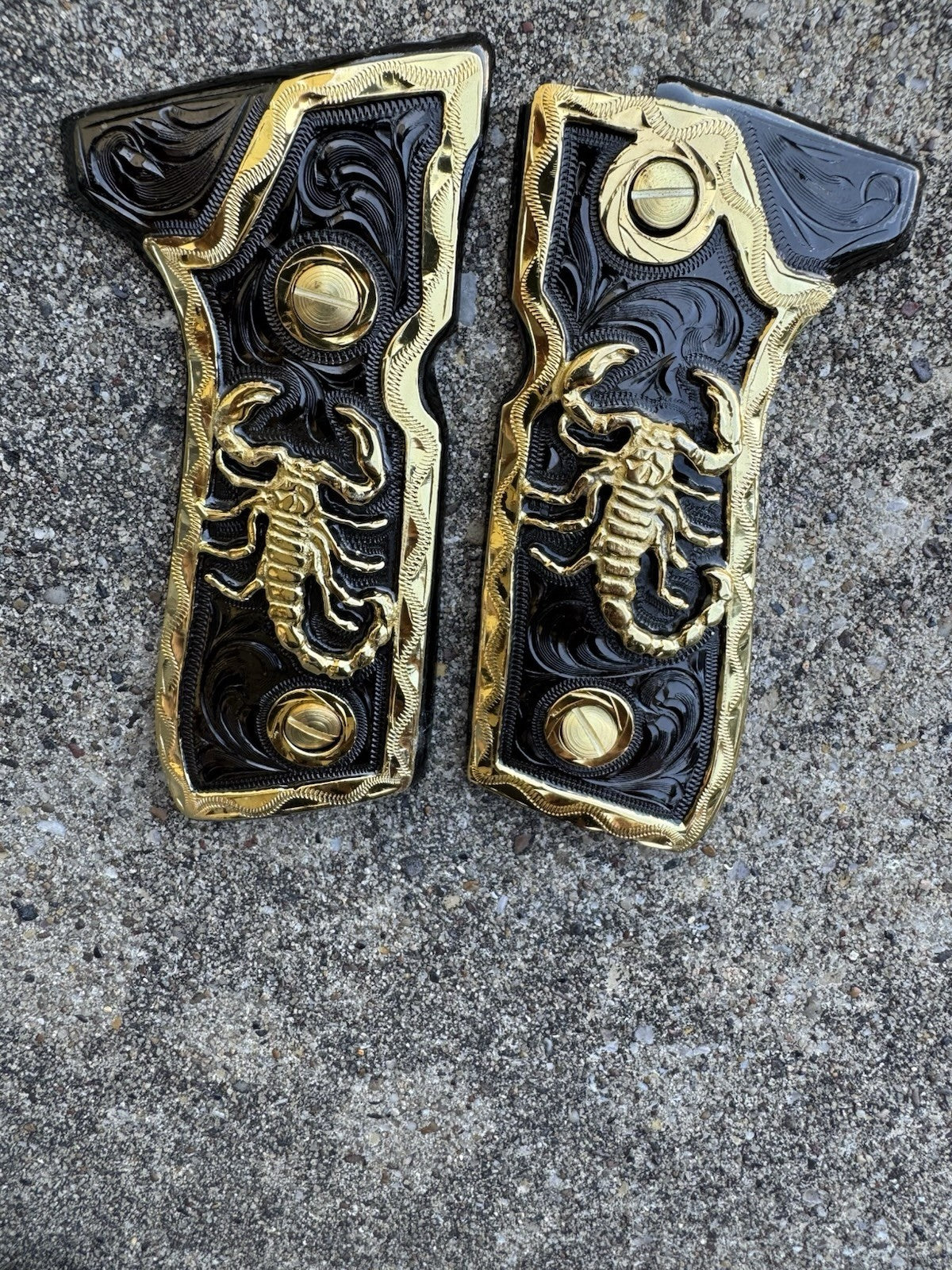 Beretta 92FS Cachas Scorpion Gold Plated Pistol Custom Grips & Gold Screws