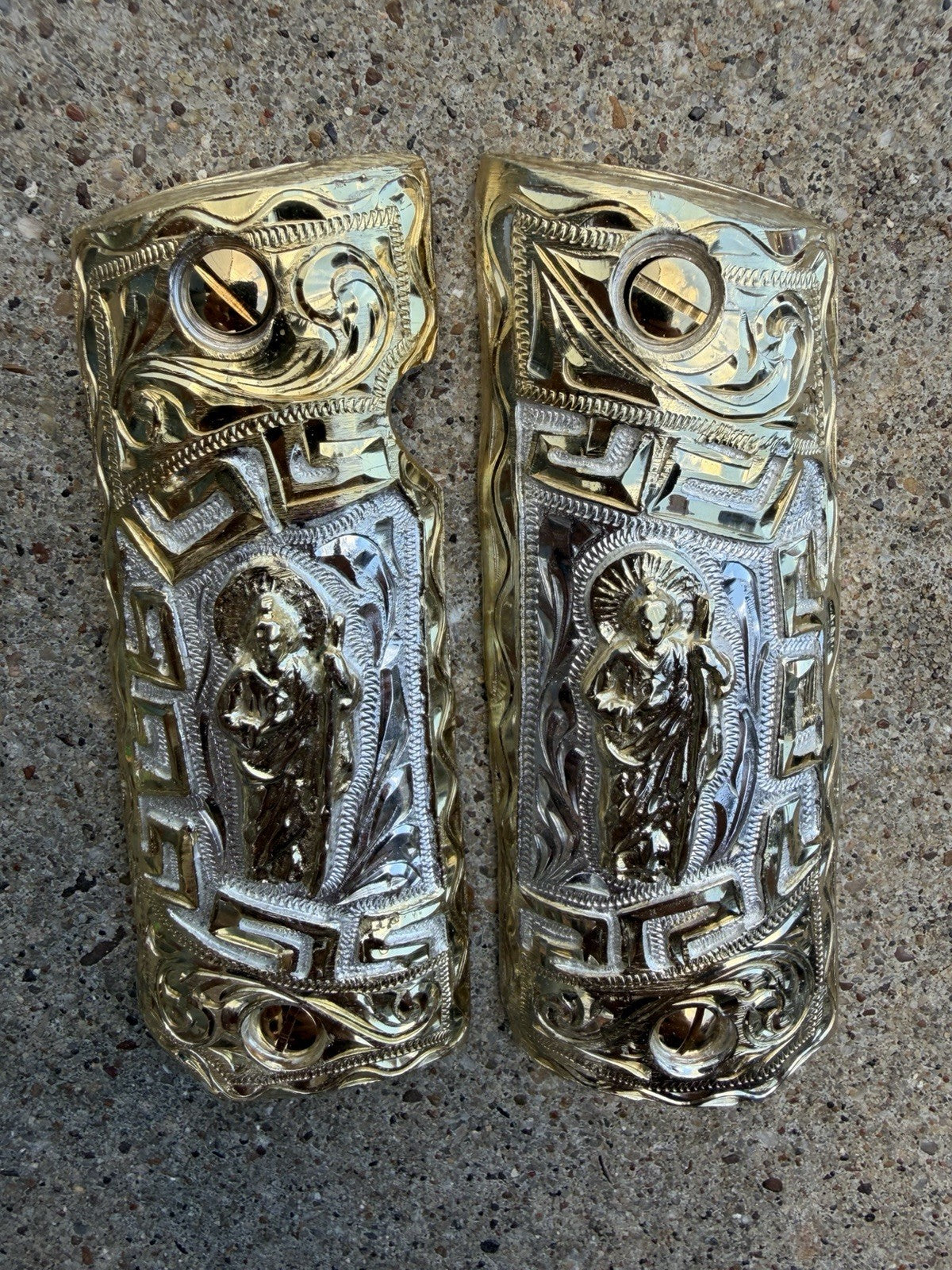 1911 45 38 Super Full Size San Judas Gold Gun Pistol Grip Cachas & 24K Screws