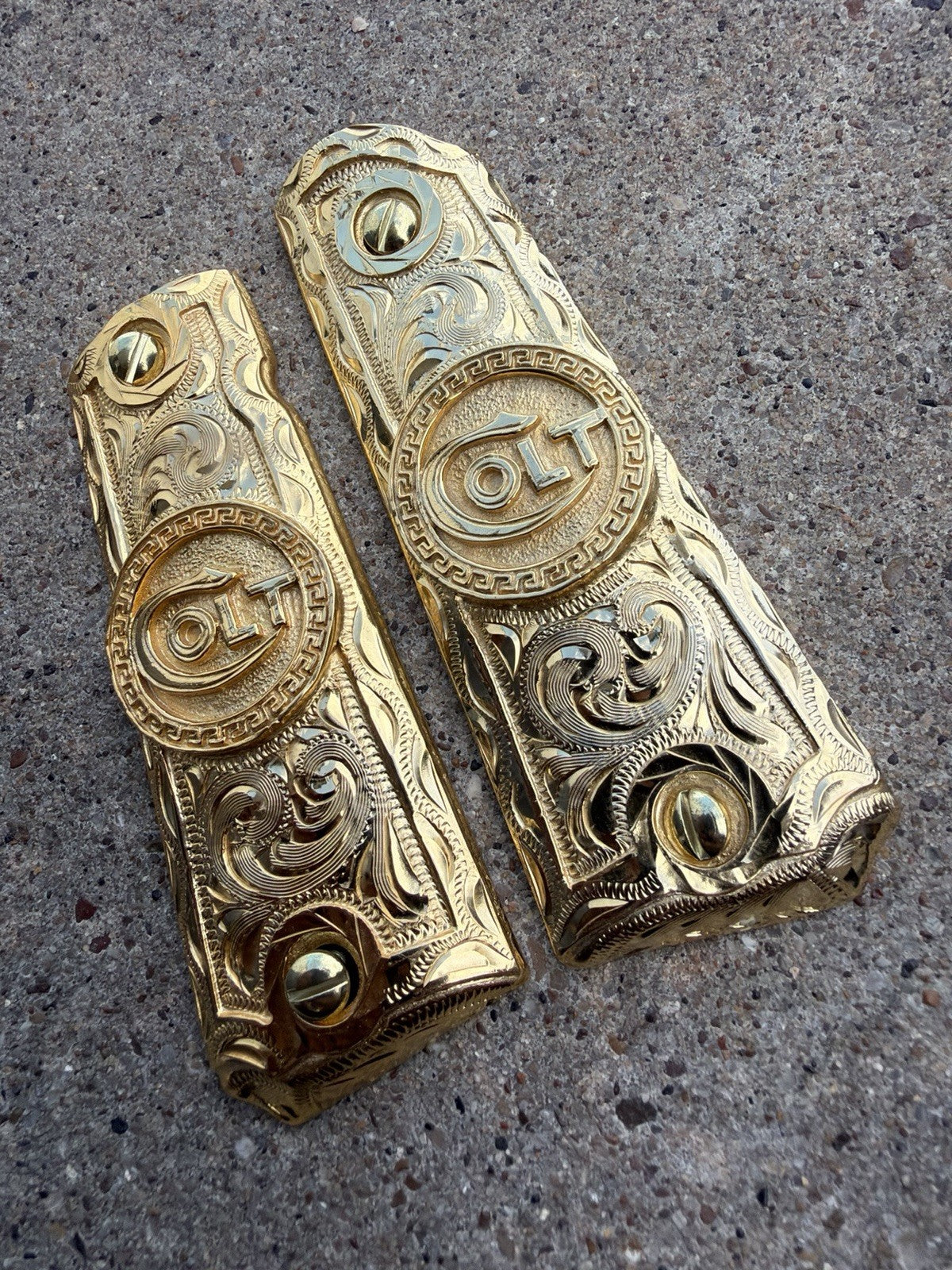 1911 45 38 Super Full Size Gold Gun Pistol Grip Cachas Chapeado & 24K Screws