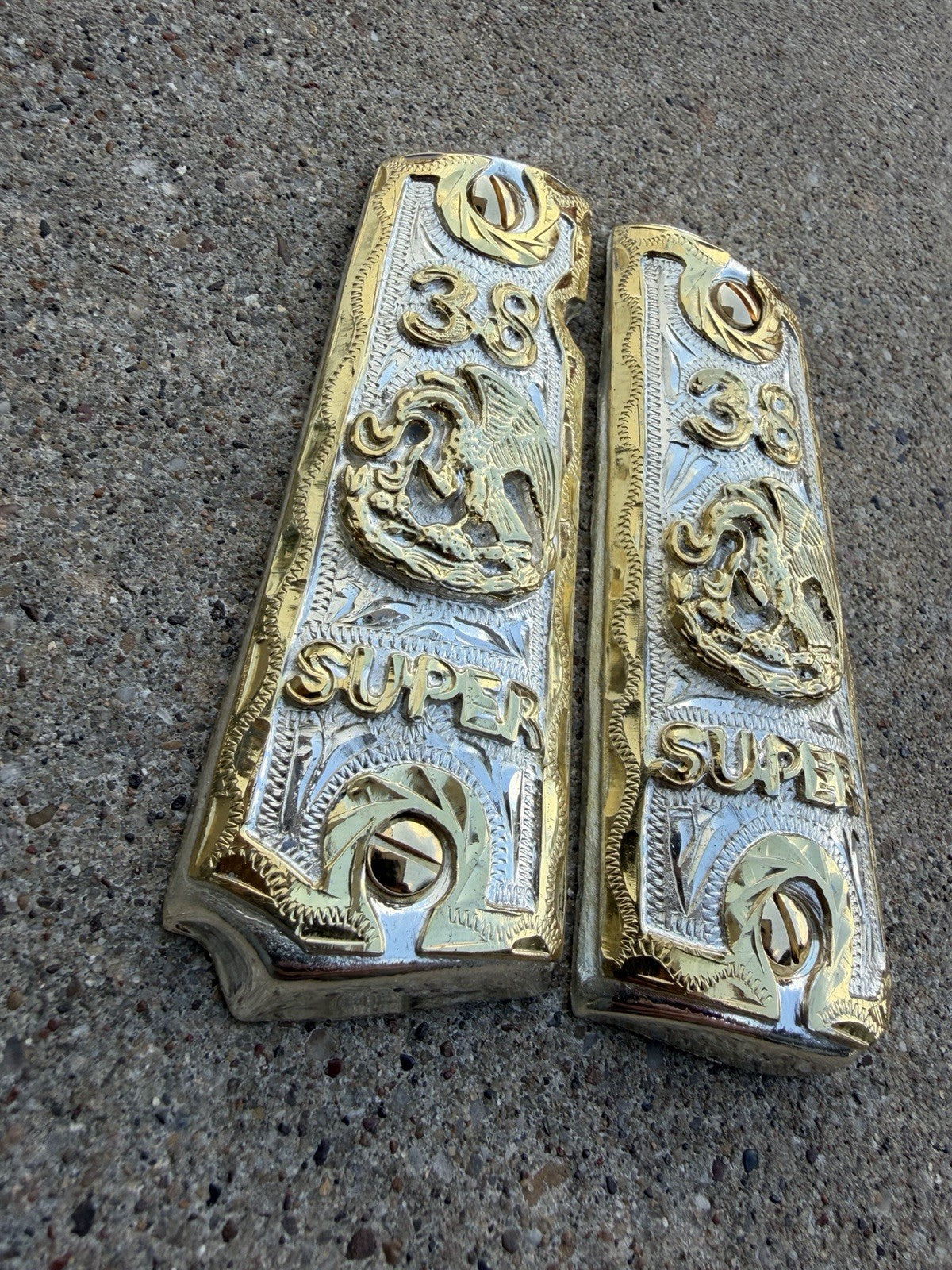 1911 45 38 Super Full Size Mexican Eagle Gold Gun Pistol Grip Cachas & 24K Screw