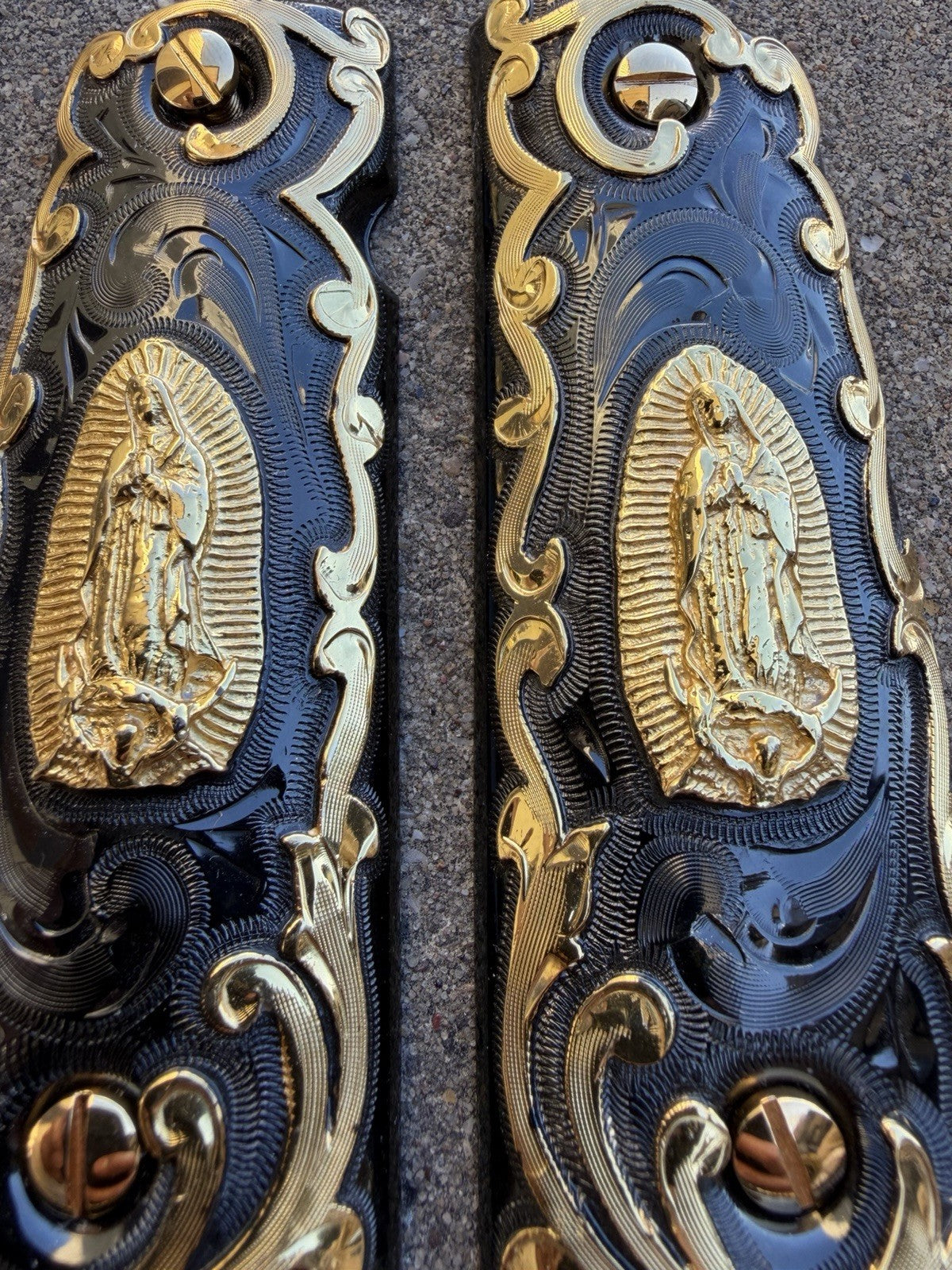 1911 45 38 Super Full Size Virgen De Guadalupe Gold Pistol Grip Cachas & Screws