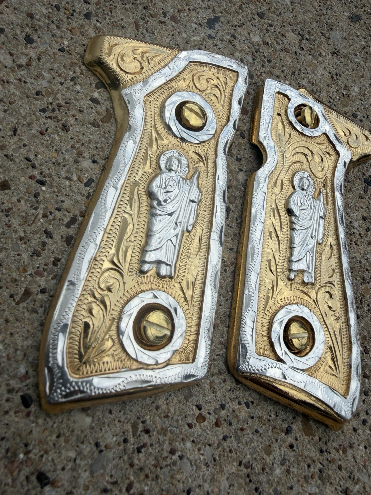 1911 45 38 Super Full Size San Judas Gold Gun Pistol Grip Cachas & 24K Screws