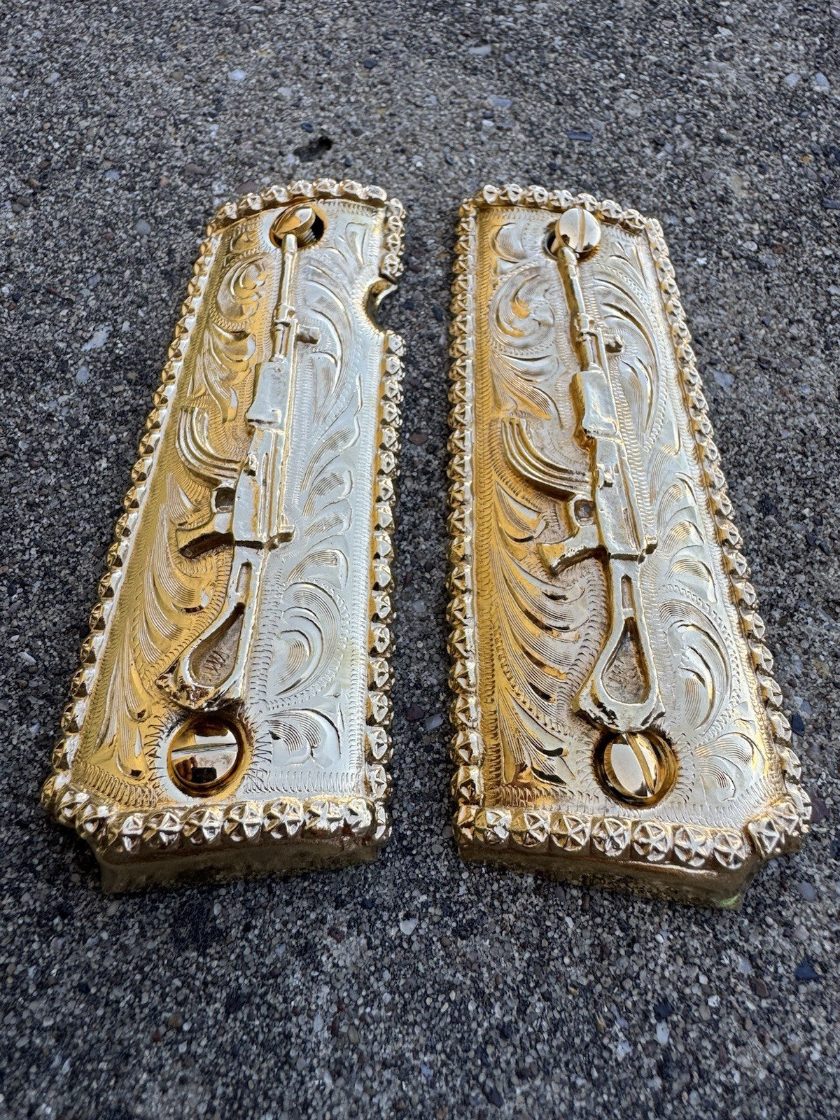 1911 45 38 Super Full Size Gold Gun Pistol Grip Cachas Chapeado & 24K Screws
