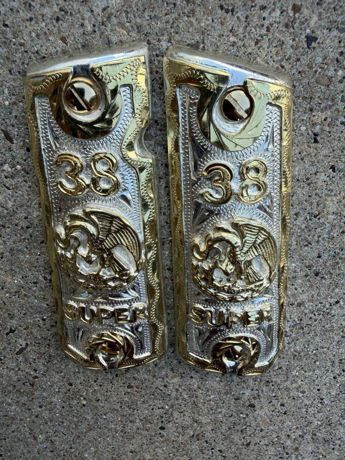 1911 45 38 Super Full Size Mexican Eagle Gold Gun Pistol Grip Cachas & 24K Screw