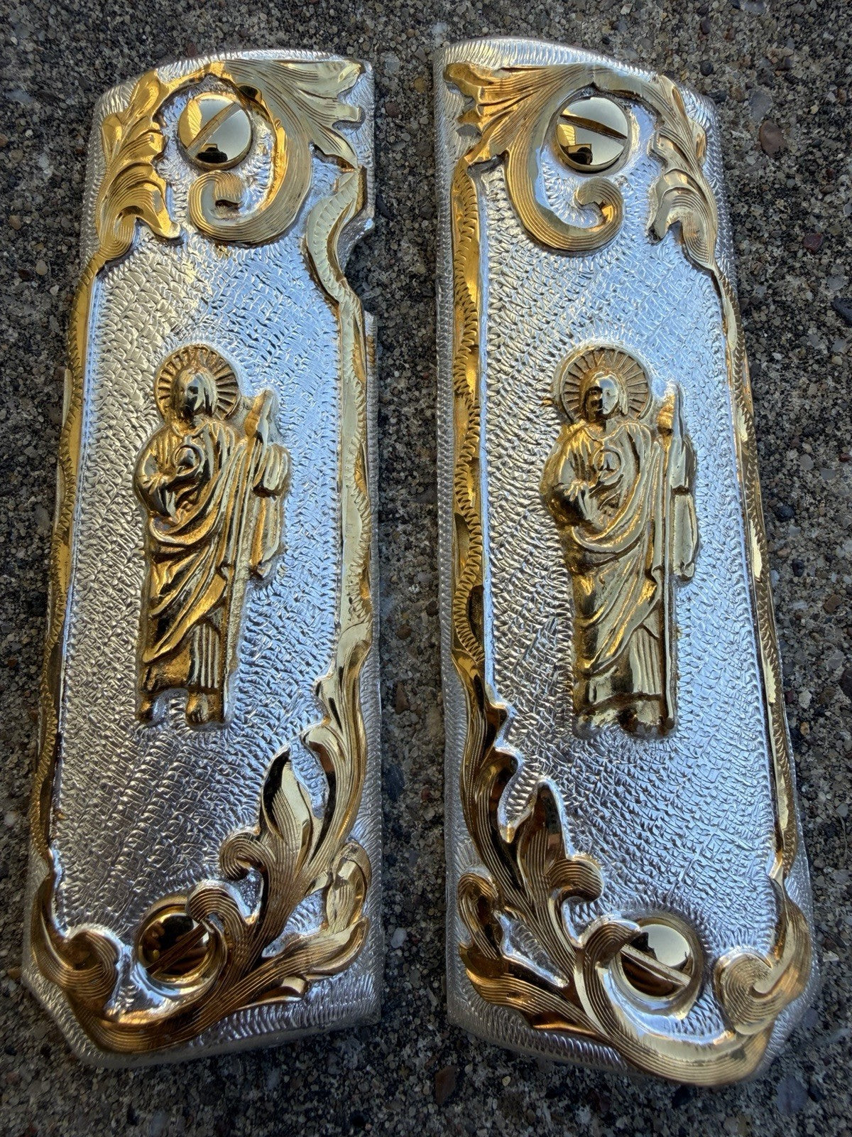 1911 45 38 Super Full Size San Judas Gold Gun Pistol Grip Cachas & 24K Screws