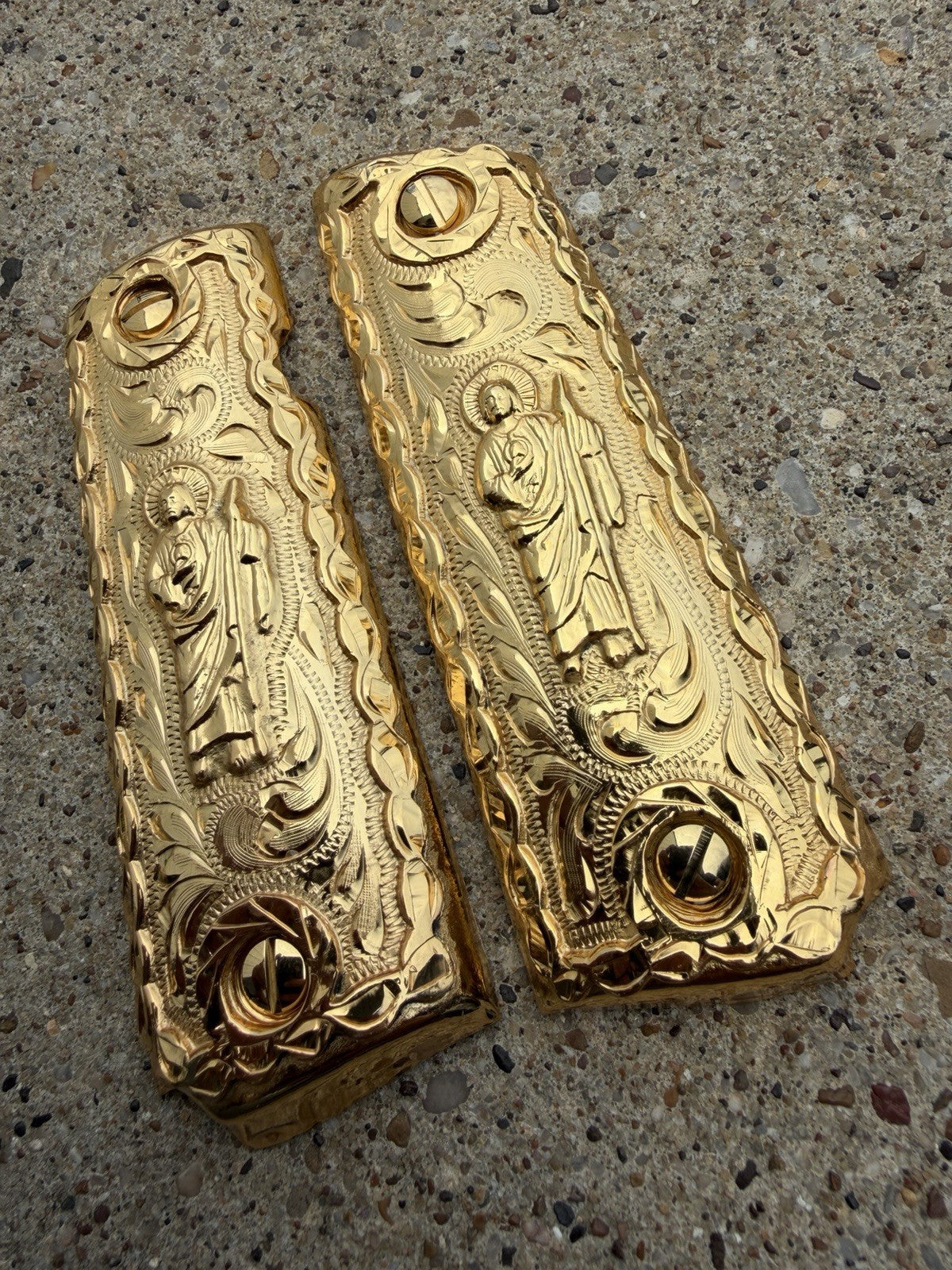 1911 45 38 Super Full Size San Judas Gold Gun Pistol Grip Cachas & 24K Screws