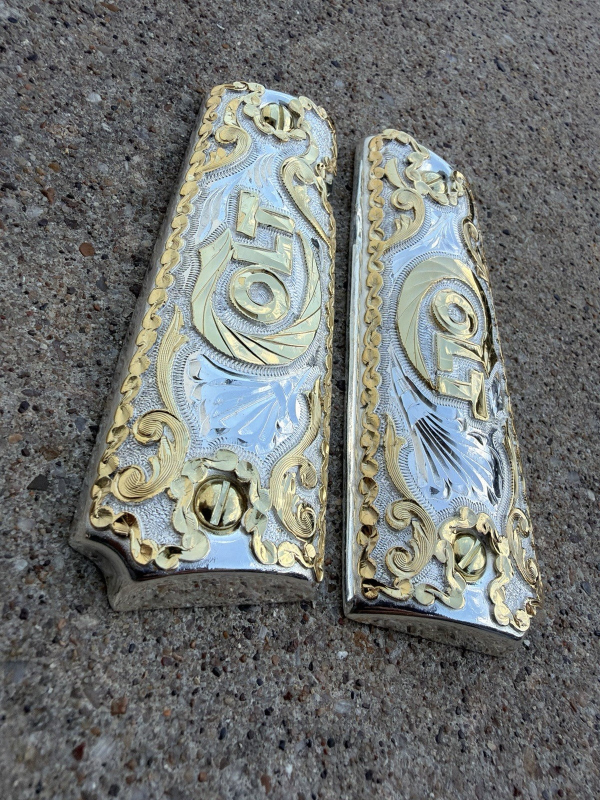 1911 45 38 Super Full Size COLT Gold Gun Pistol Grip Cachas Chapeado & 24K Screw