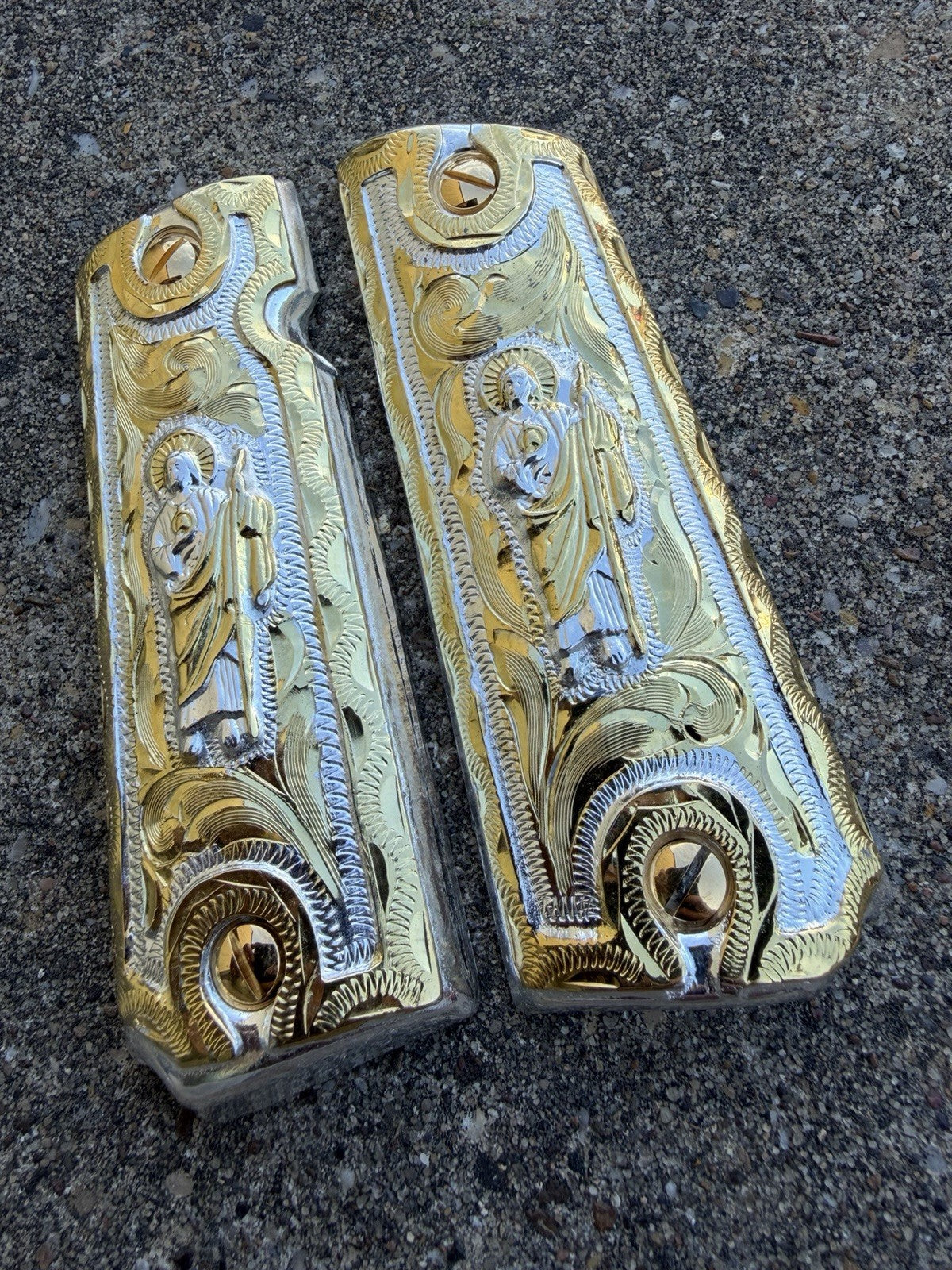 1911 45 38 Super Full Size San Judas Gold Gun Pistol Grip Cachas & 24K Screws