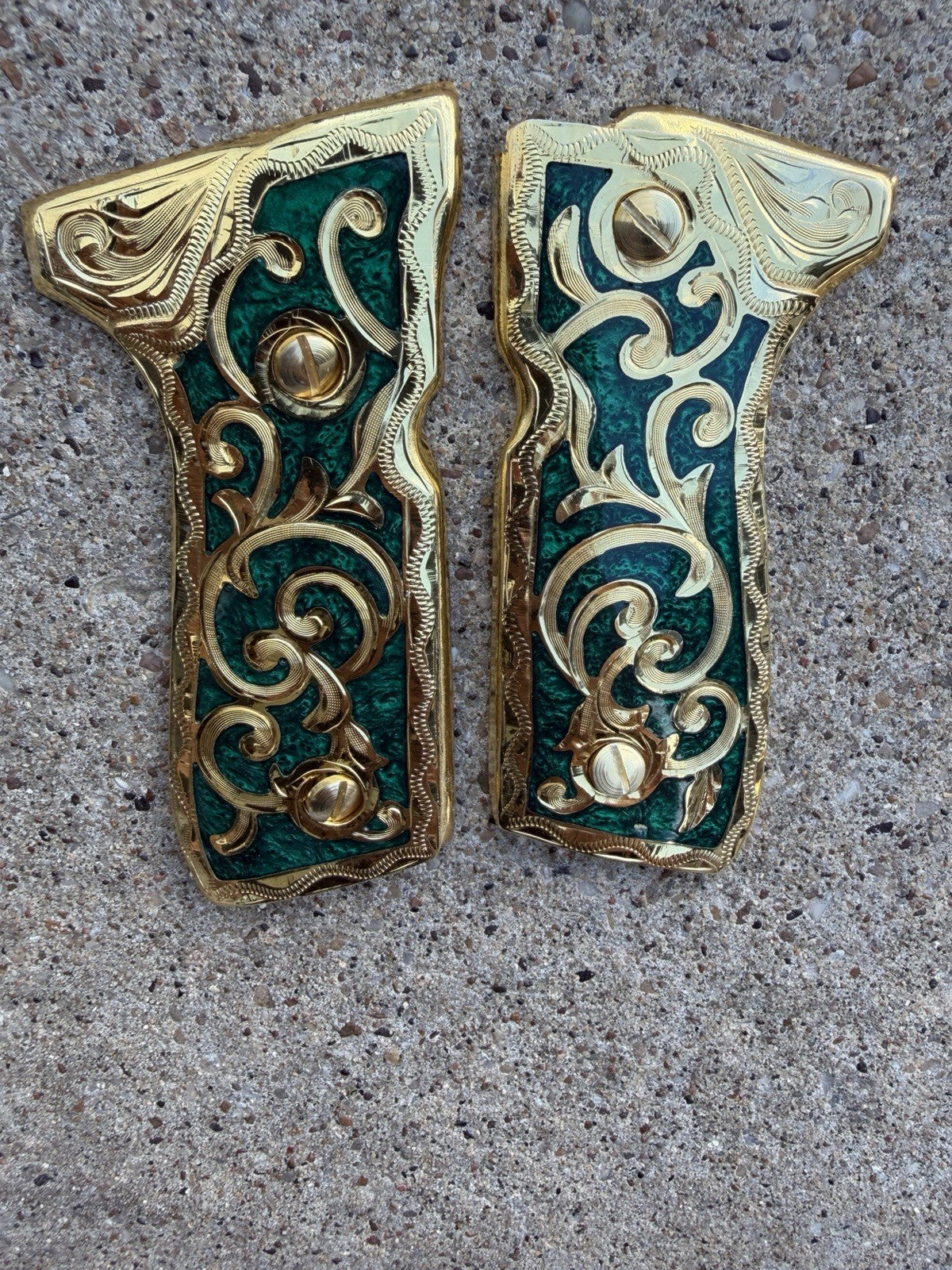 Beretta 92FS Cachas Scroll Gold Plated Pistol Custom Grips & Gold Screws