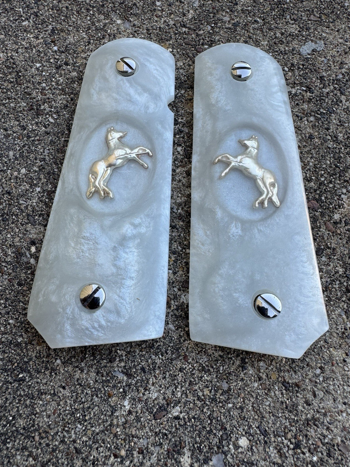 1911 45 38 Super Full Size Resin SilverColt Horse Gun Pistol Grip Cachas