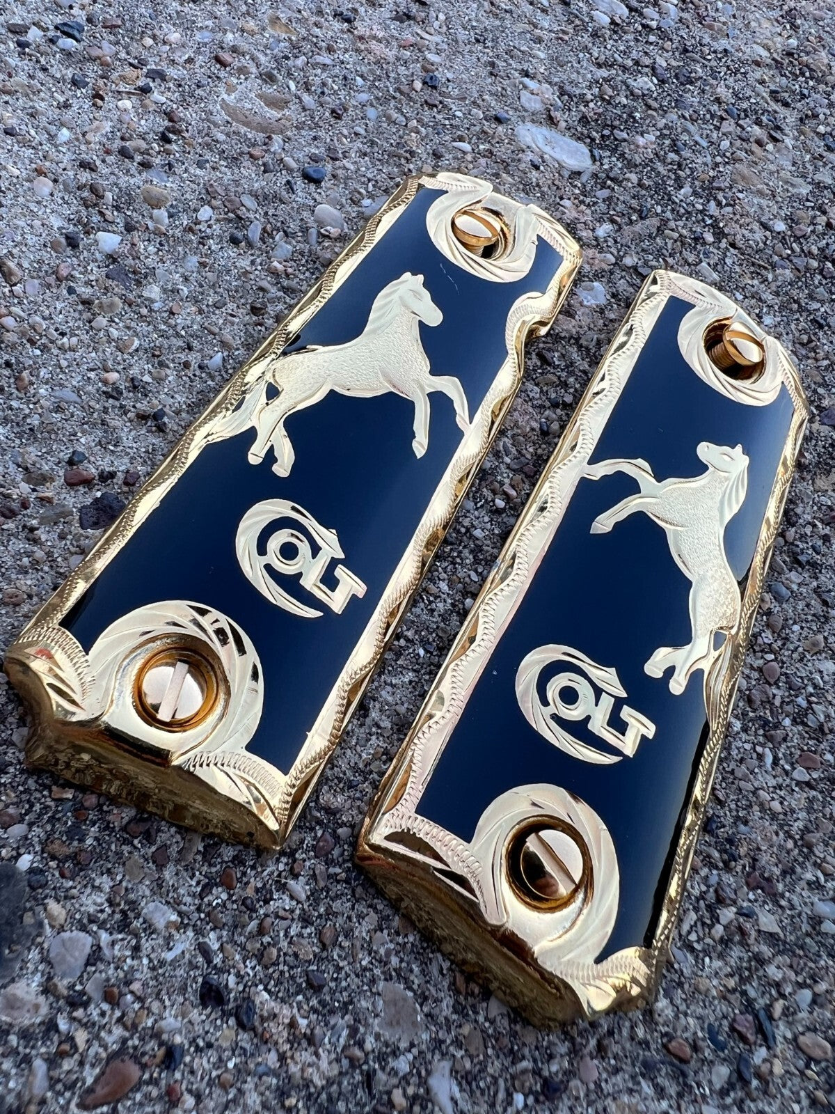 1911 45 38 SUPER COLT GOLD GUN PISTOL GRIP CACHAS CHAPEADO DE ORO 24K SCREWS