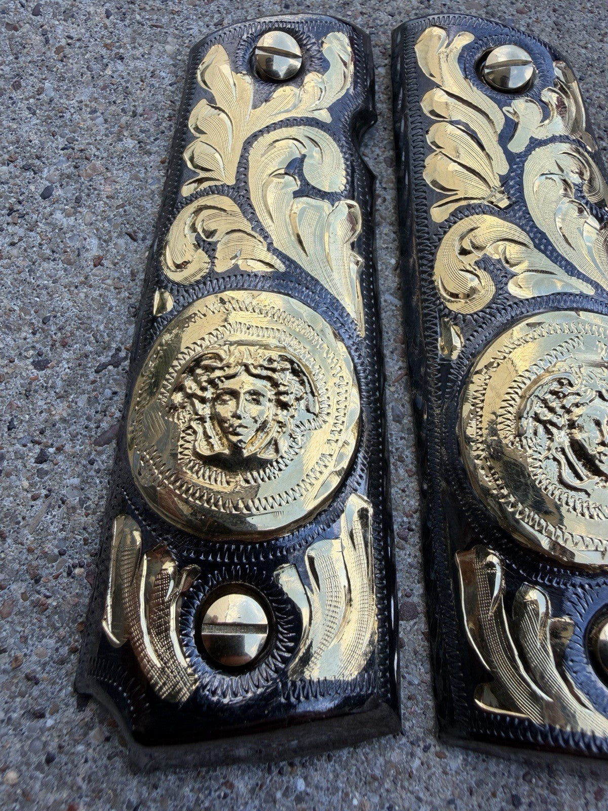 1911 45 38 Super Full Size Versace Gold Gun Pistol Grip Cachas & 24K Screws