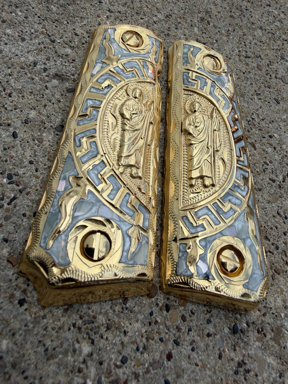 1911 45 38 Super Full Size San Judas Gold Gun Pistol Grip Cachas & 24K Screws