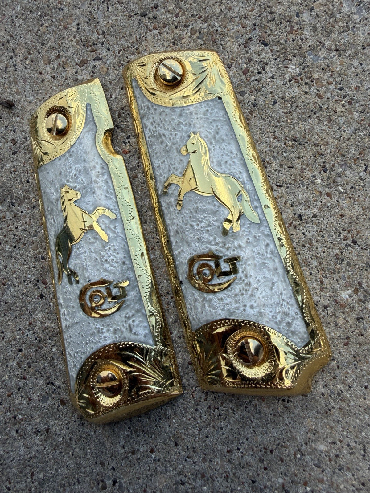 1911 45 38 Super Full Size Horse Gold Gun Pistol Grip Cachas & 24K Screws
