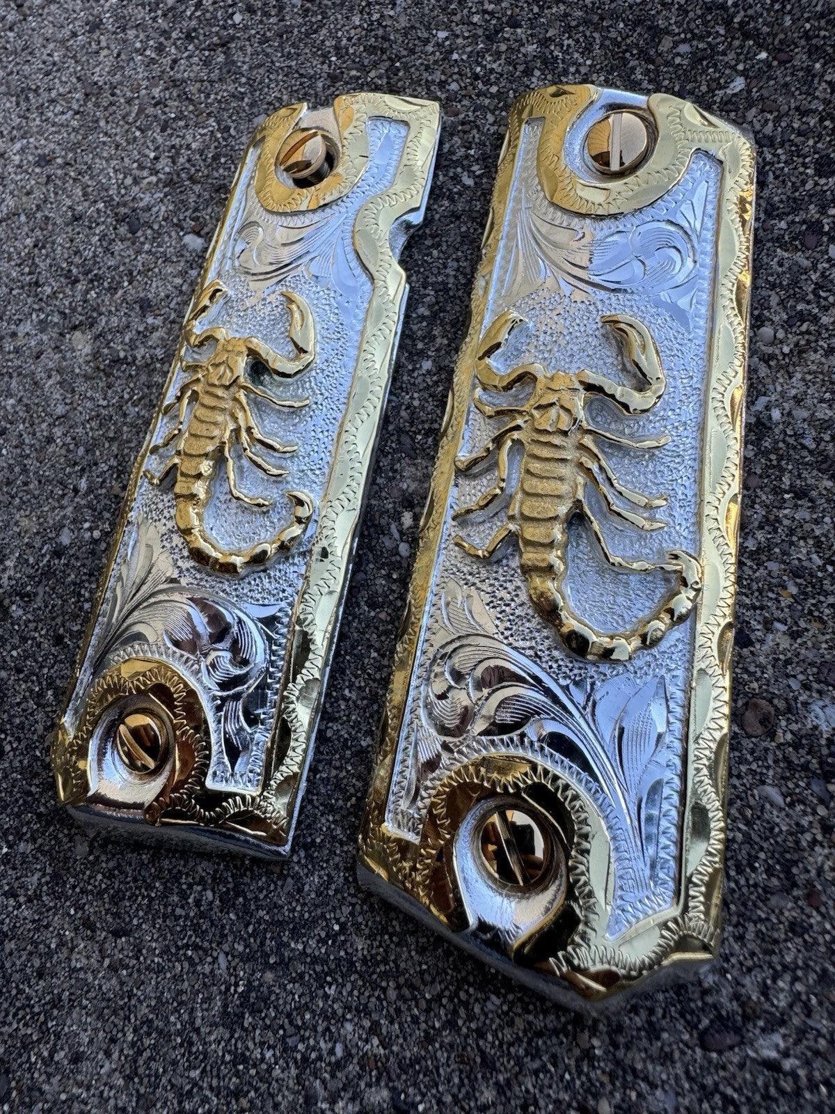 1911 45 38 Super Full Size Scorpion Gold Gun Pistol Grip Cachas & 24K Screws