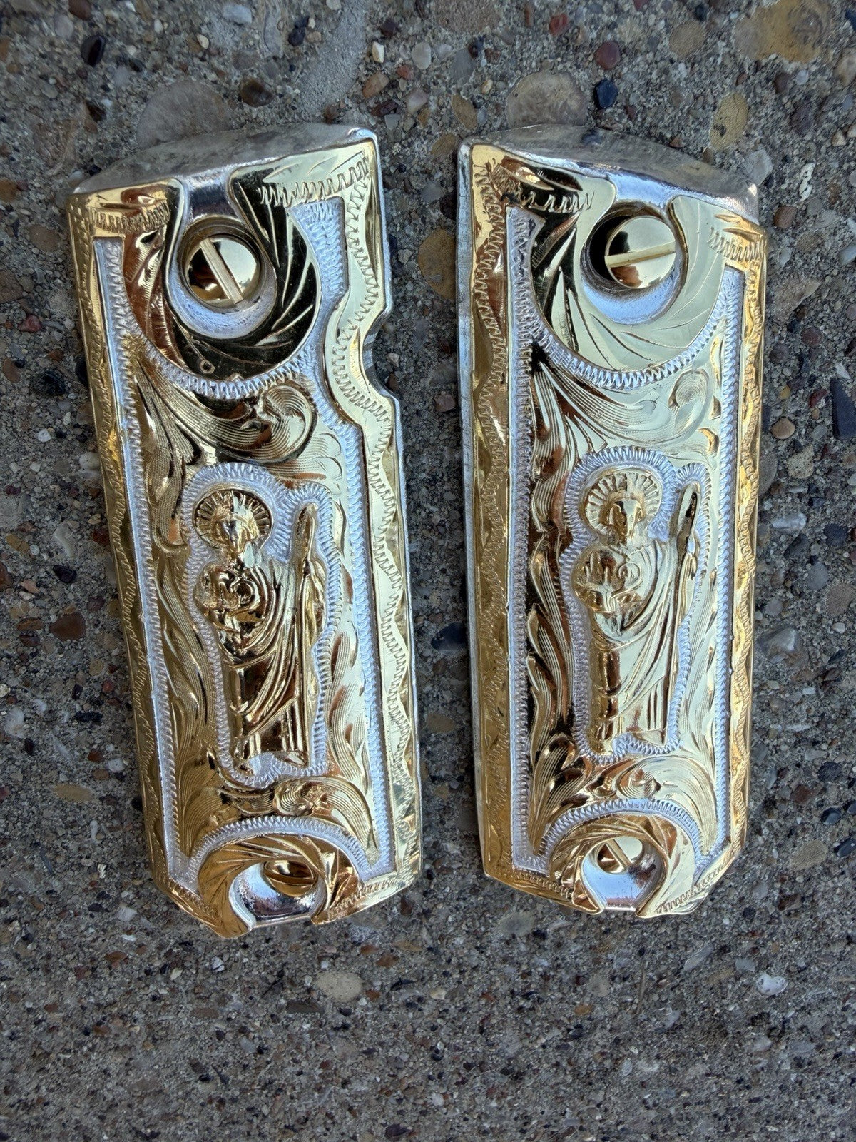 1911 45 38 Super Full Size San Judas Gold Gun Pistol Grip Cachas & 24K Screws
