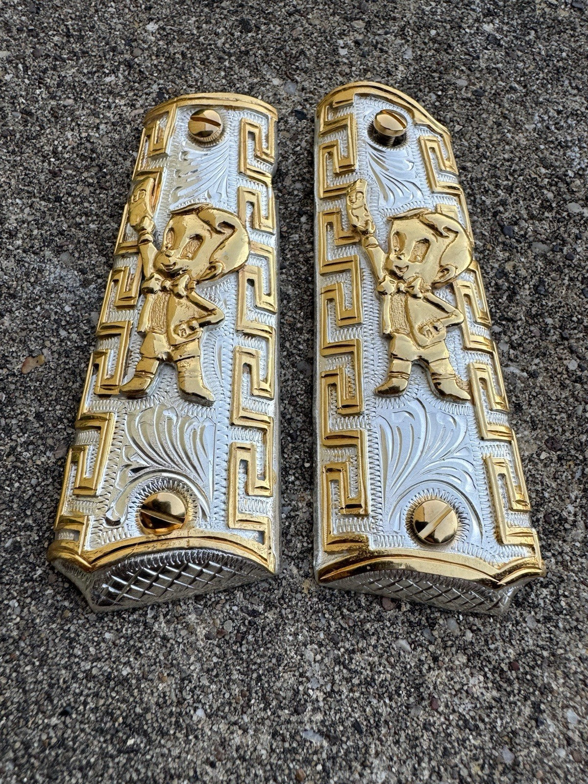 1911 45 38 Super Full Size Richie Rich Gold Gun Pistol Grip Cachas & 24K Screws