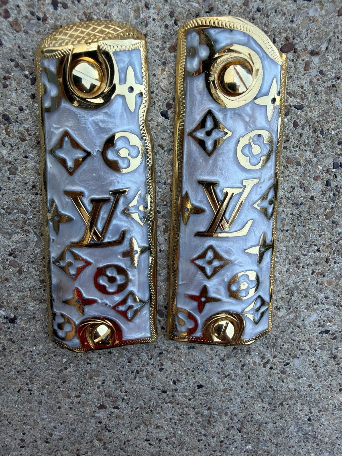 1911 45 38 Super Full Size Gold Gun Pistol Grip Cachas Chapeado & 24K Screws