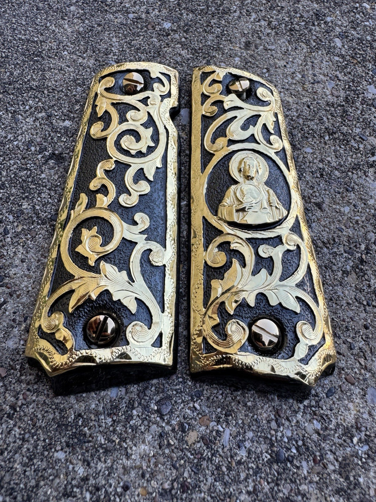1911 45 38 Super Full Size San Judas Gold Gun Pistol Grip Cachas & 24K Screws