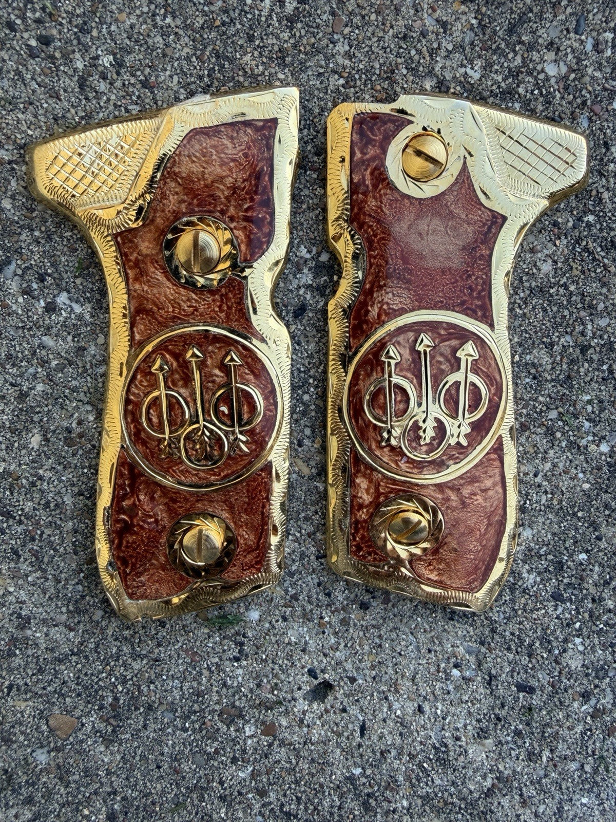 Beretta 92FS Cachas Gold Plated Pistol Custom Grips & Gold Screws