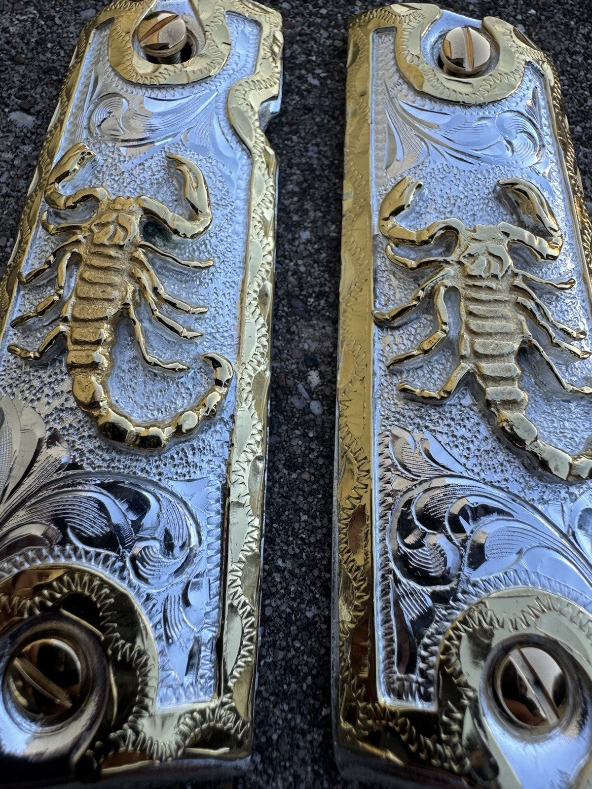 1911 45 38 Super Full Size Scorpion Gold Gun Pistol Grip Cachas & 24K Screws