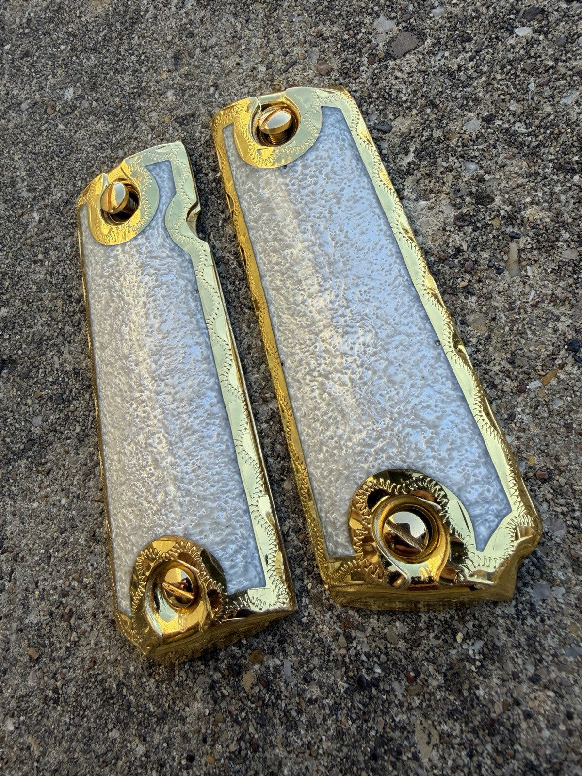 1911 45 38 Super Full Size Gold Gun Pistol Grip Cachas Chapeado & 24K Screws