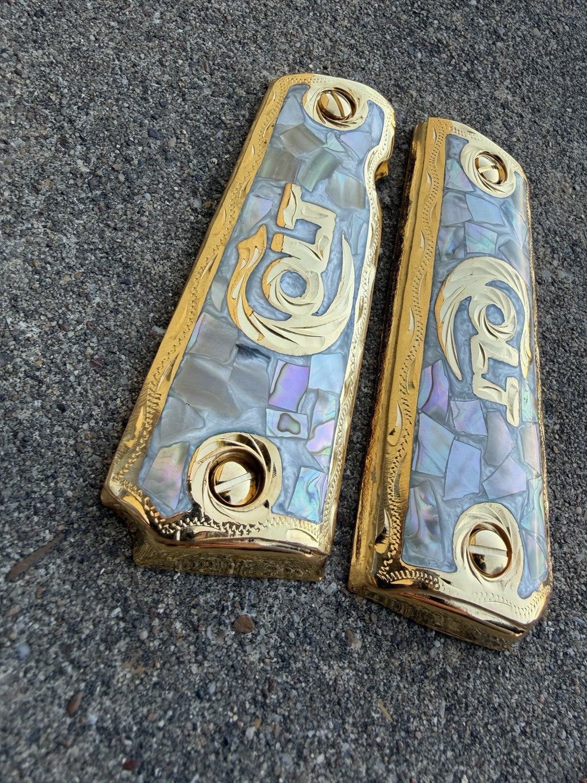 1911 45 38 Super Full Size Colt Gold Gun Pistol Grip Cachas & 24K Screws