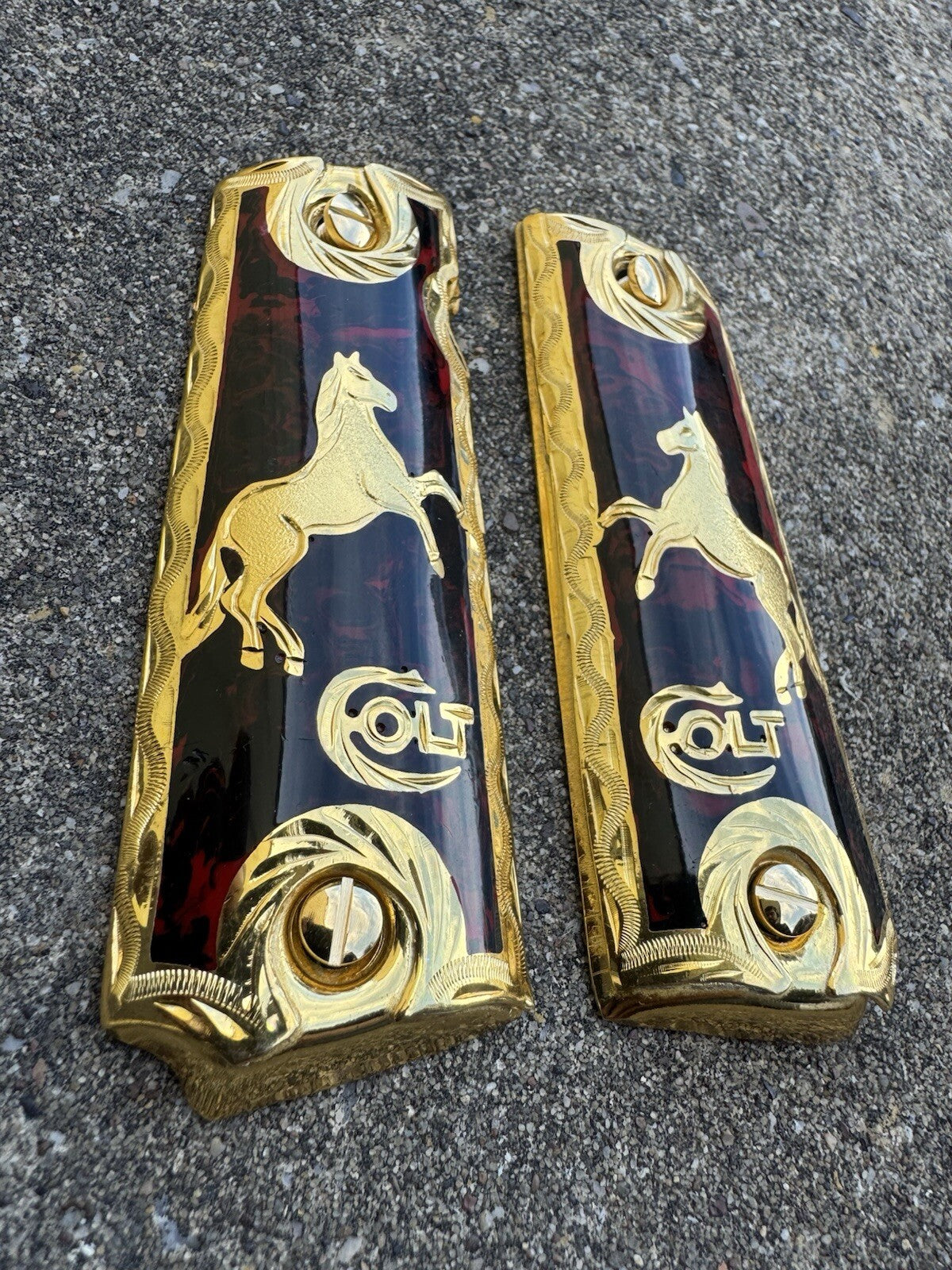1911 45 38 Super Full Size Red Colt Horse Gun Pistol Grip Cachas & 24K Screws