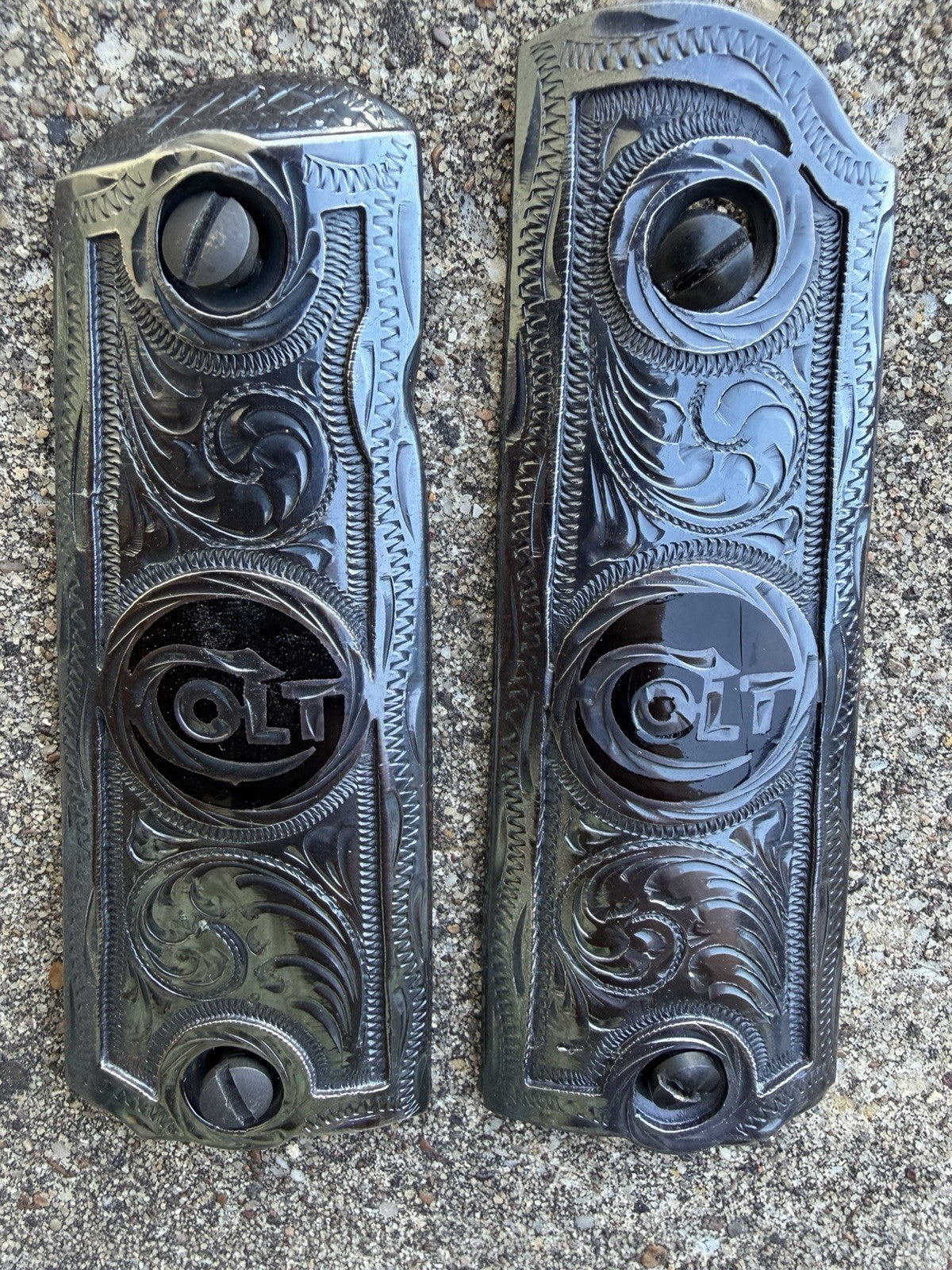 1911 45 38 Super Full Size COLT Gun Pistol Grip Cachas & Screws