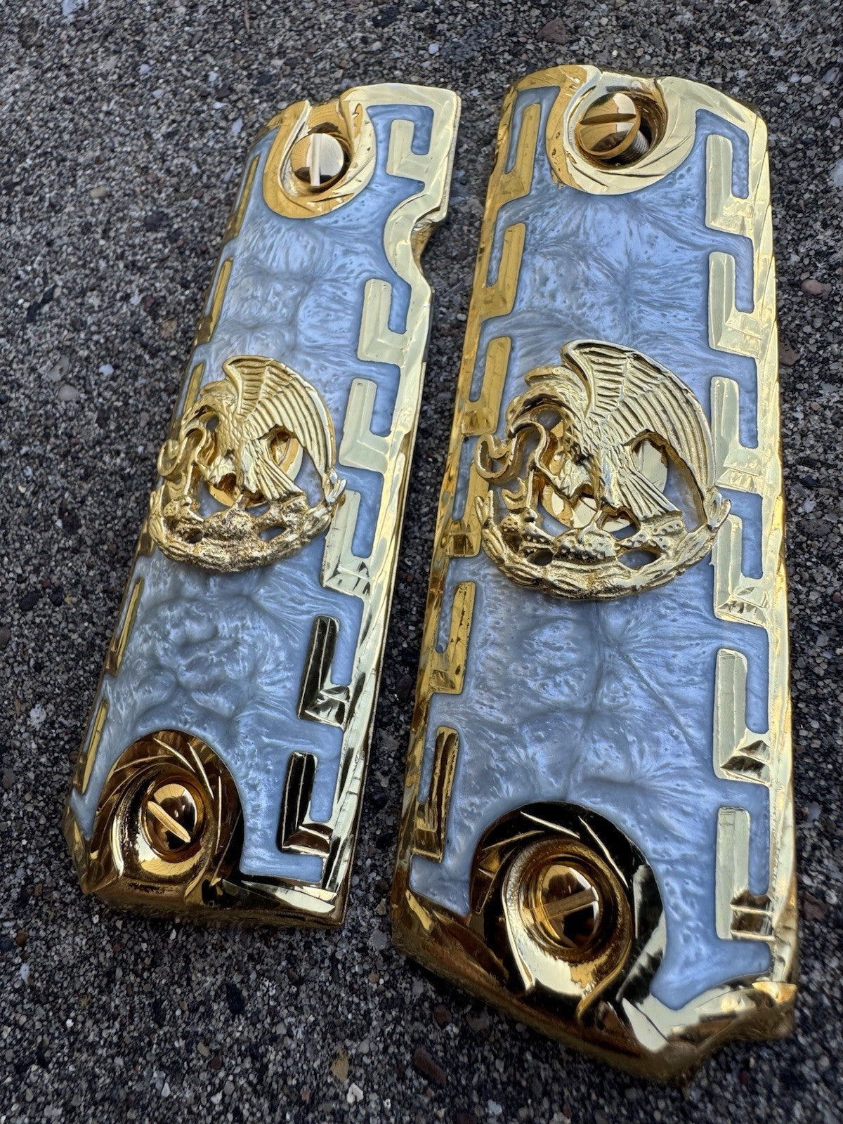 1911 45 38 Super Full Size Aguila Gold Gun Pistol Grip Cachas & 24K Screws