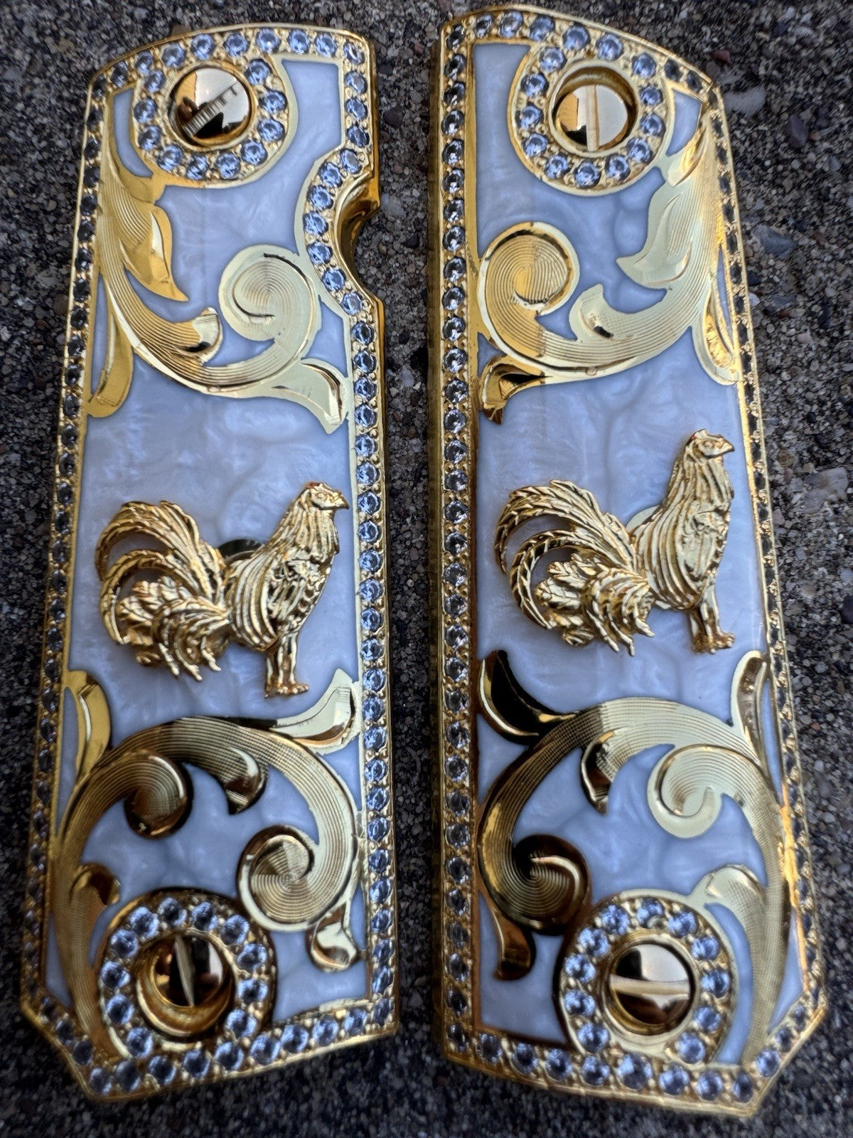 1911 ZIRCONIA 45 38 SUPER COLT GALLO GOLD GUN PISTOL GRIP CACHAS & 24K SCREW