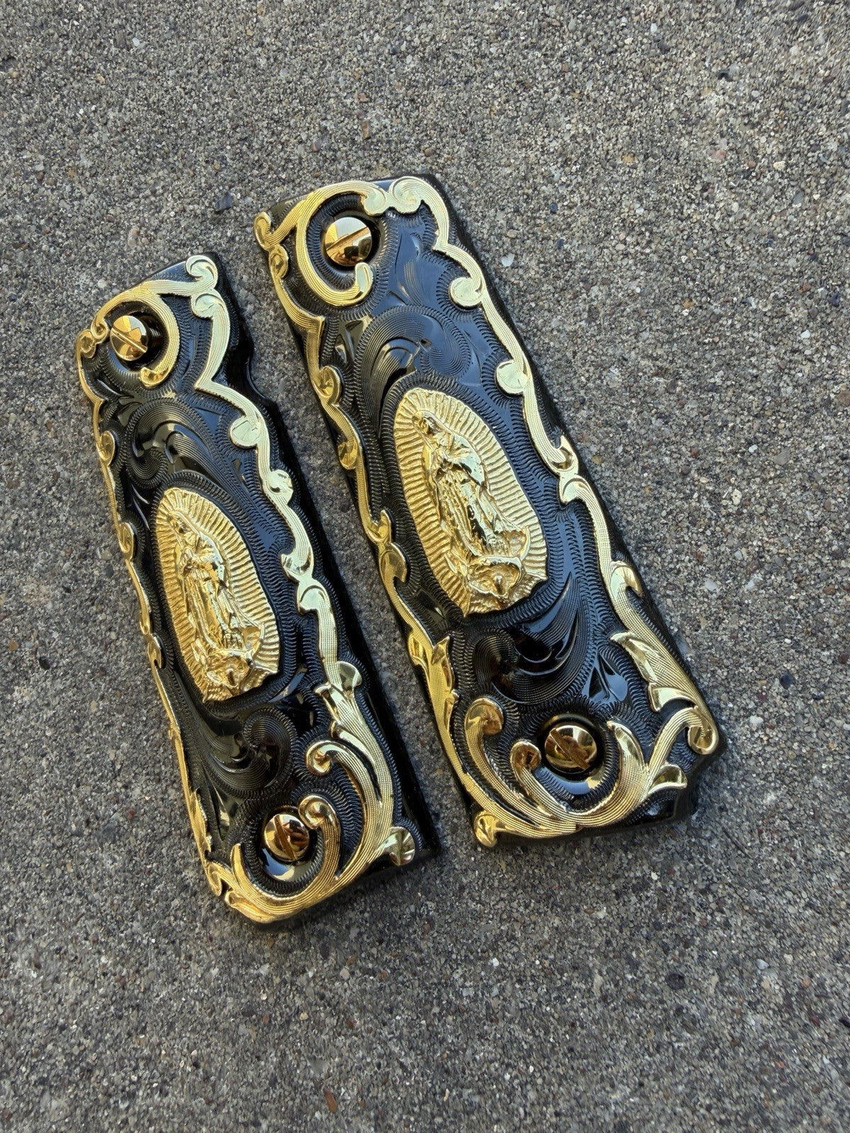 1911 45 38 Super Full Size Virgen De Guadalupe Gold Pistol Grip Cachas & Screws