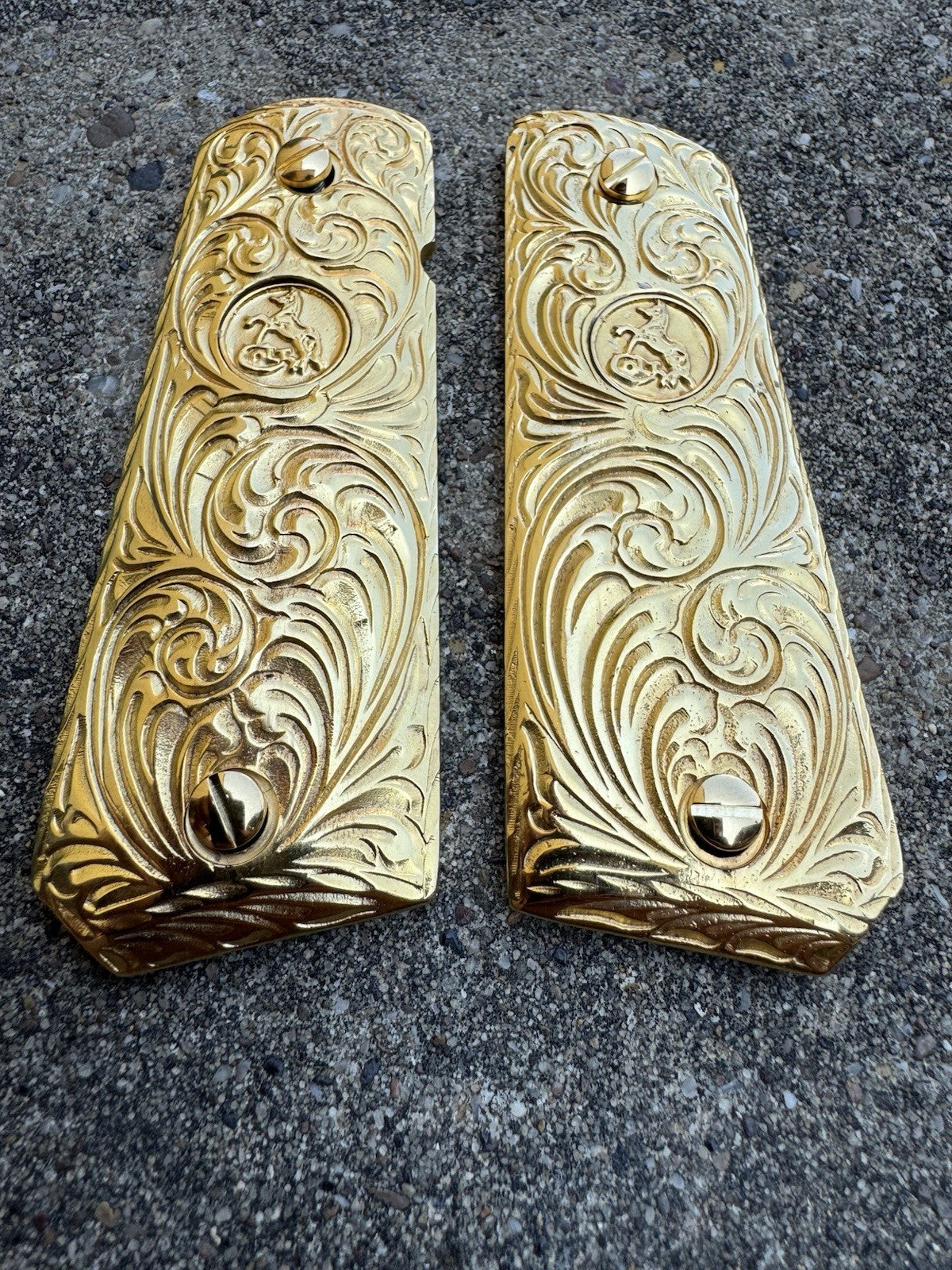 1911 45 38 Super Colt Horse Full Size Gold Gun Pistol Grip Cachas & 24K Screws