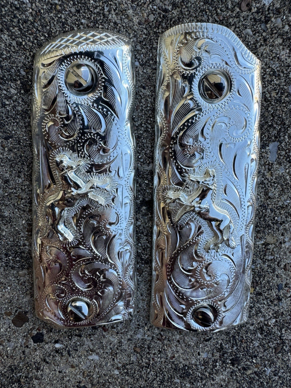 1911 45 38 Super Full Size Horse Gun Pistol Grip Cachas & Polished Screws