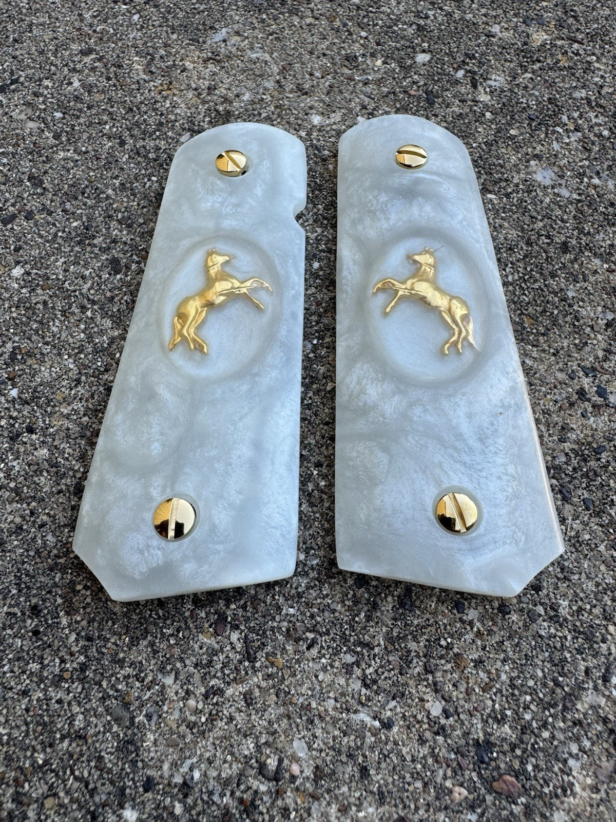 1911 45 38 Super Full Size Resin Gold Colt Horse Gun Pistol Grip Cachas