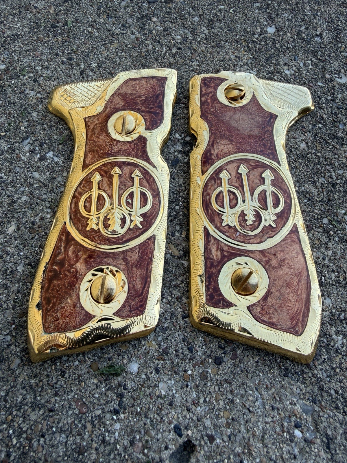 Beretta 92FS Cachas Gold Plated Pistol Custom Grips & Gold Screws