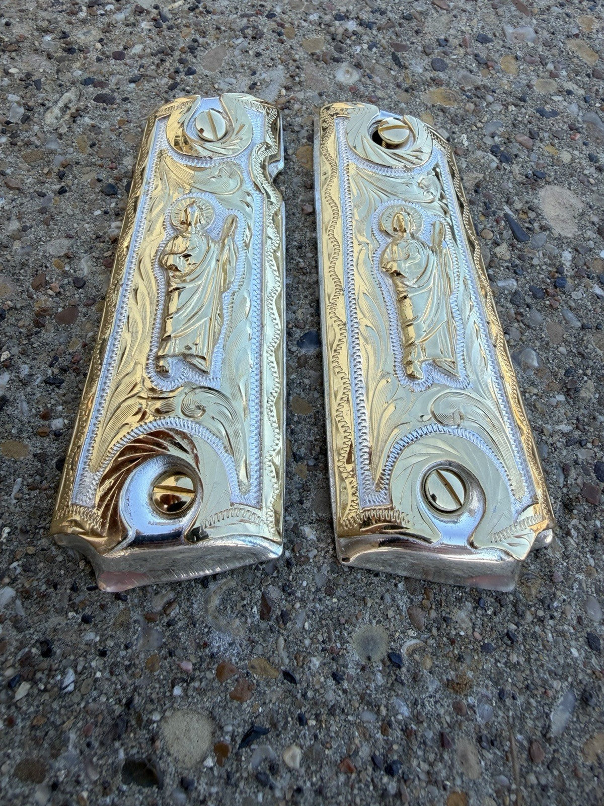 1911 45 38 Super Full Size San Judas Gold Gun Pistol Grip Cachas & 24K Screws