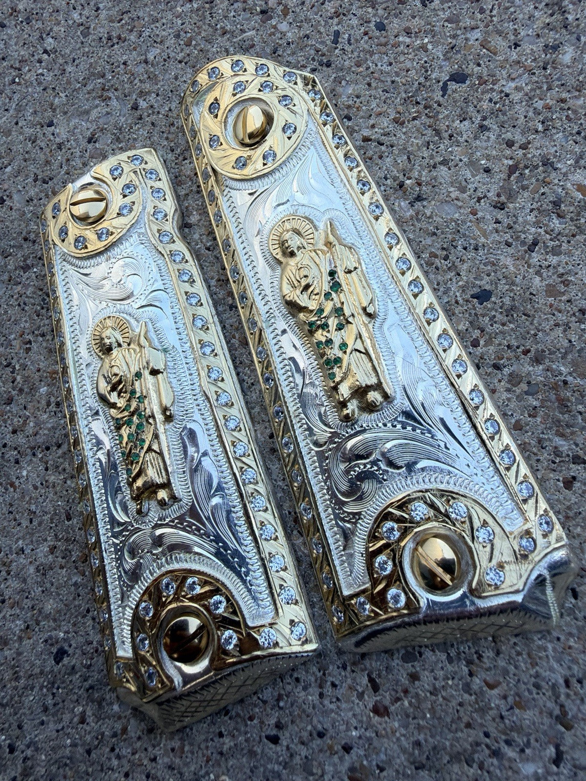 1911 ZIRCONIAS 45 38 SUPER COLT SAN JUDAS GOLD GUN PISTOL GRIP CACHAS & 24KSCREW